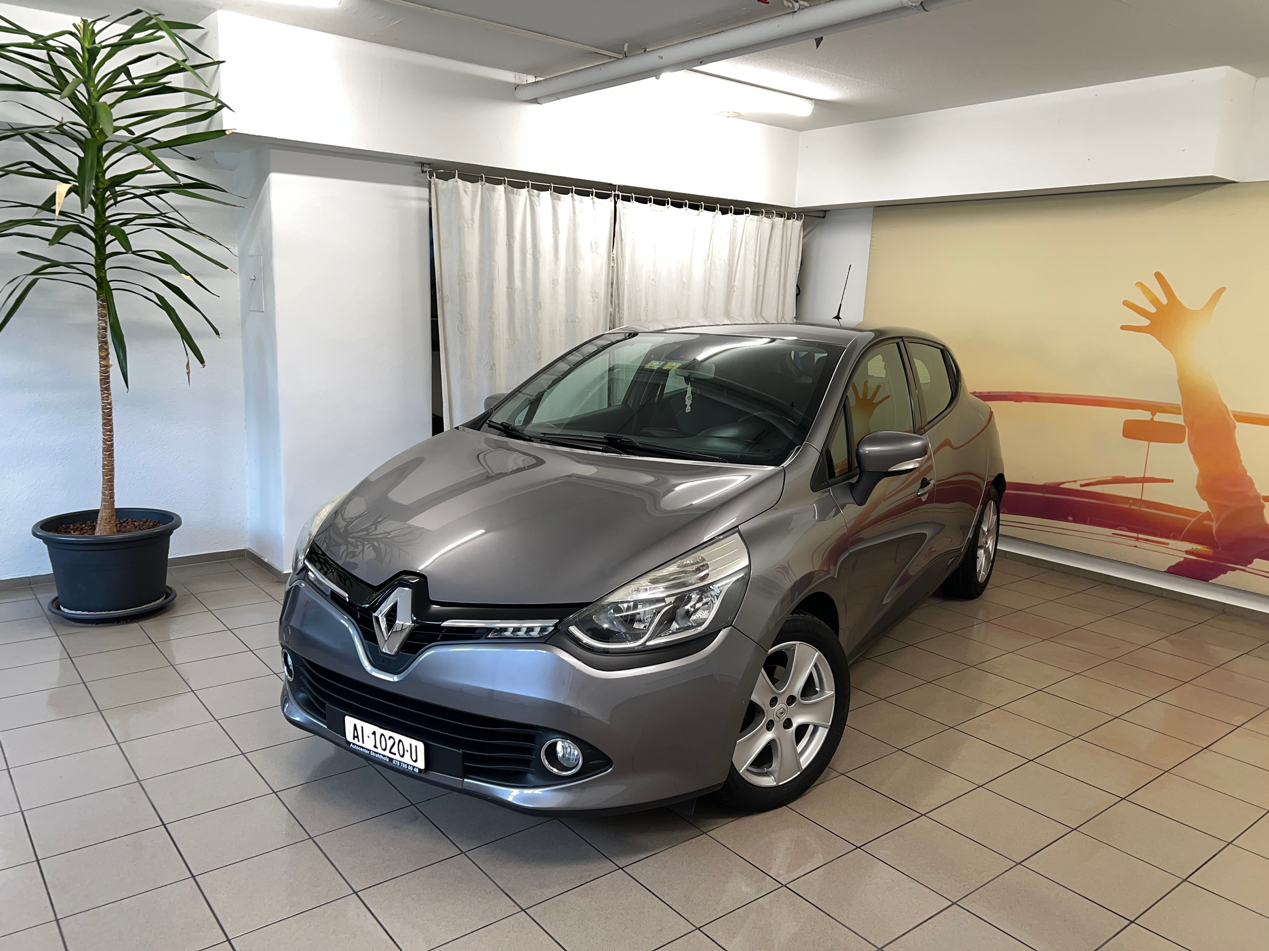 RENAULT Clio 0.9 12V Dynamique