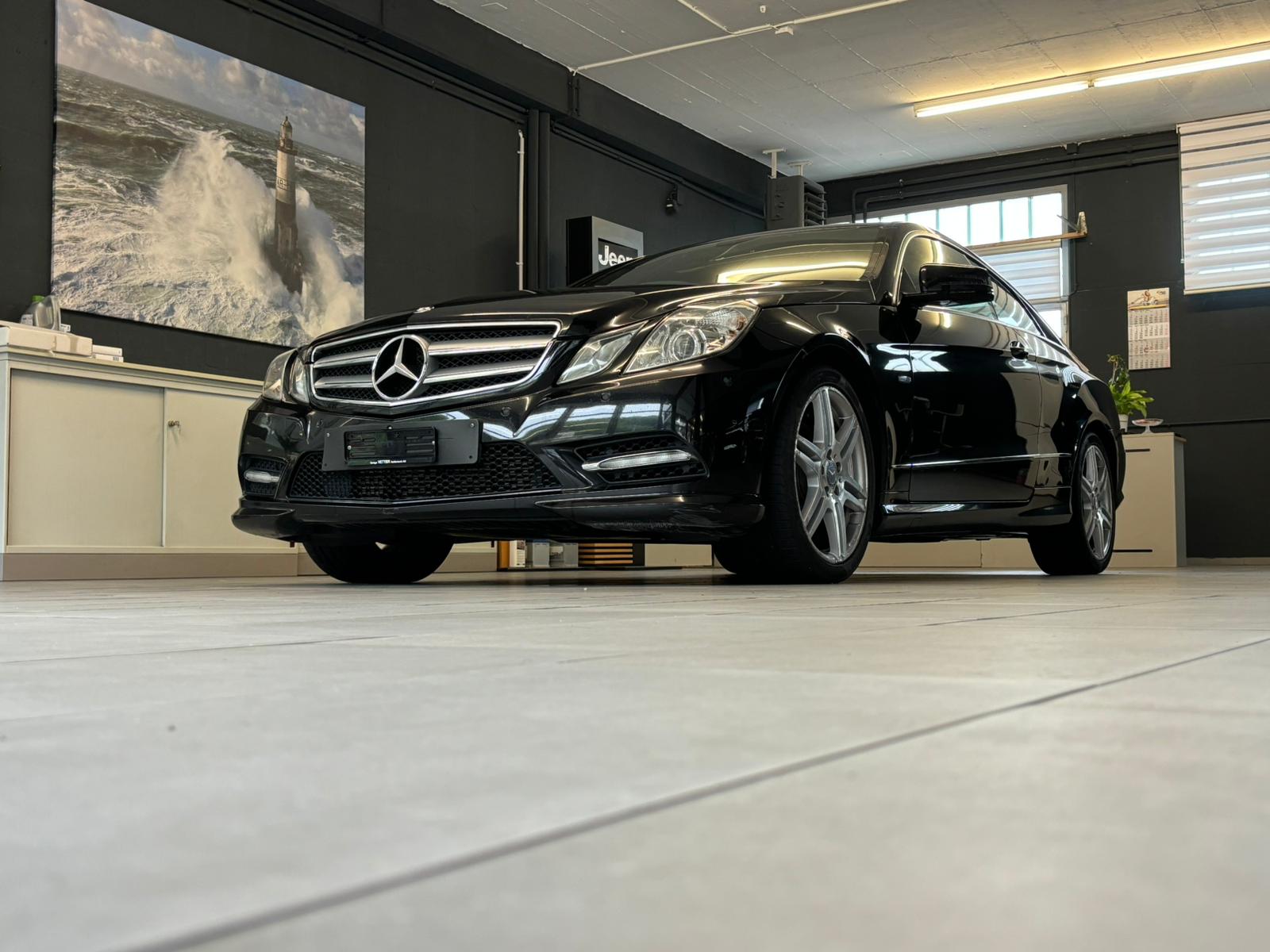 MERCEDES-BENZ E 200 CGI BlueEfficiency