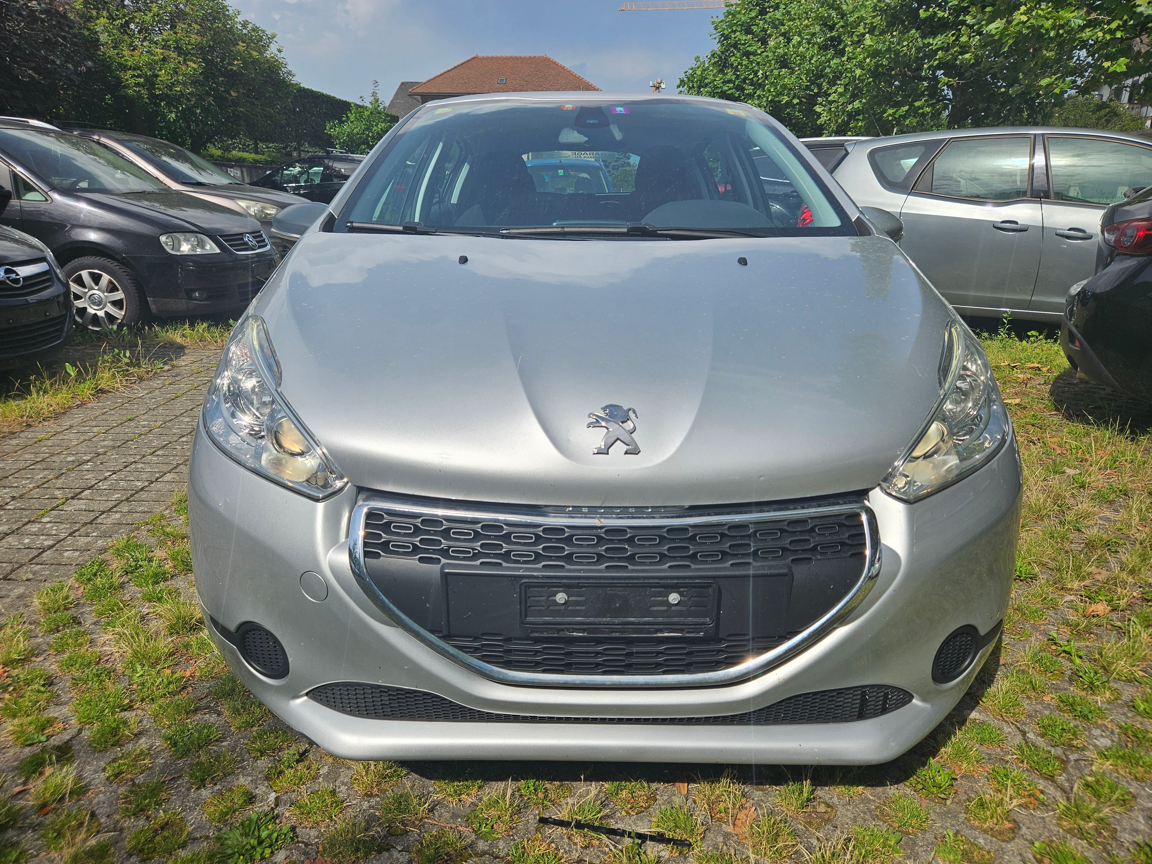 PEUGEOT 208 1.2 VTI Active