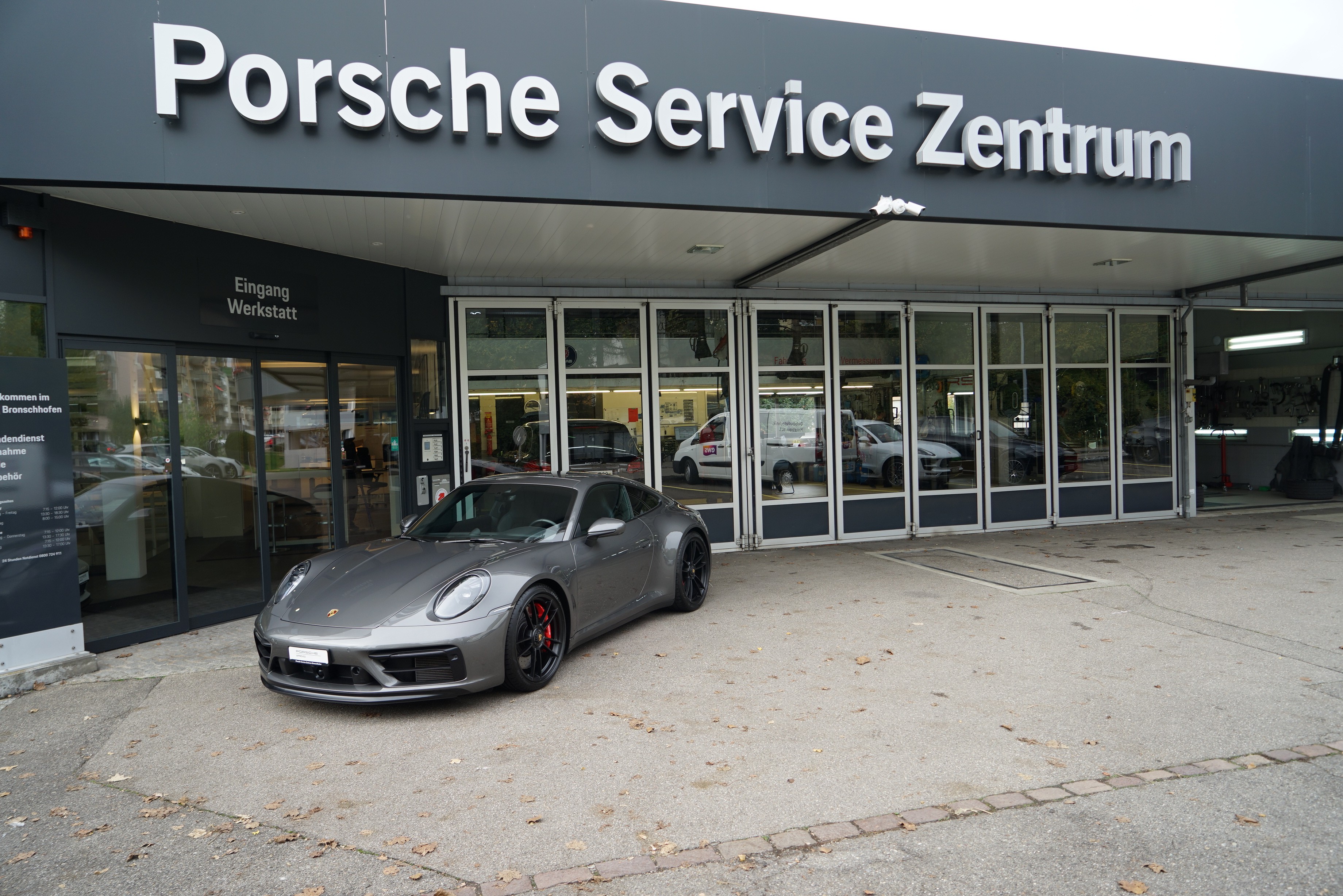 PORSCHE 911 Carrera 4 GTS PDK