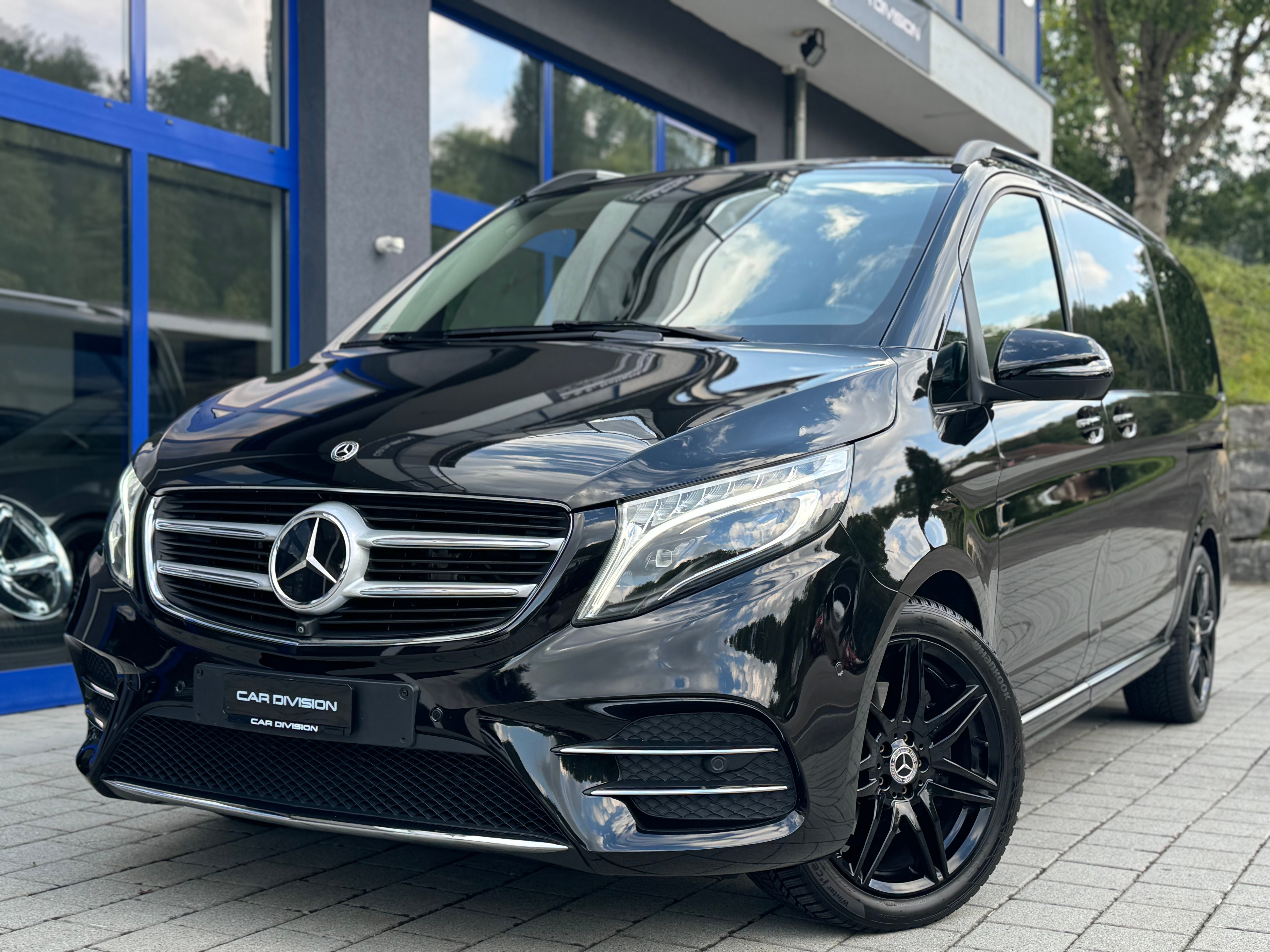 MERCEDES-BENZ V 250 d AMG lang 4Matic 7 Plätzer