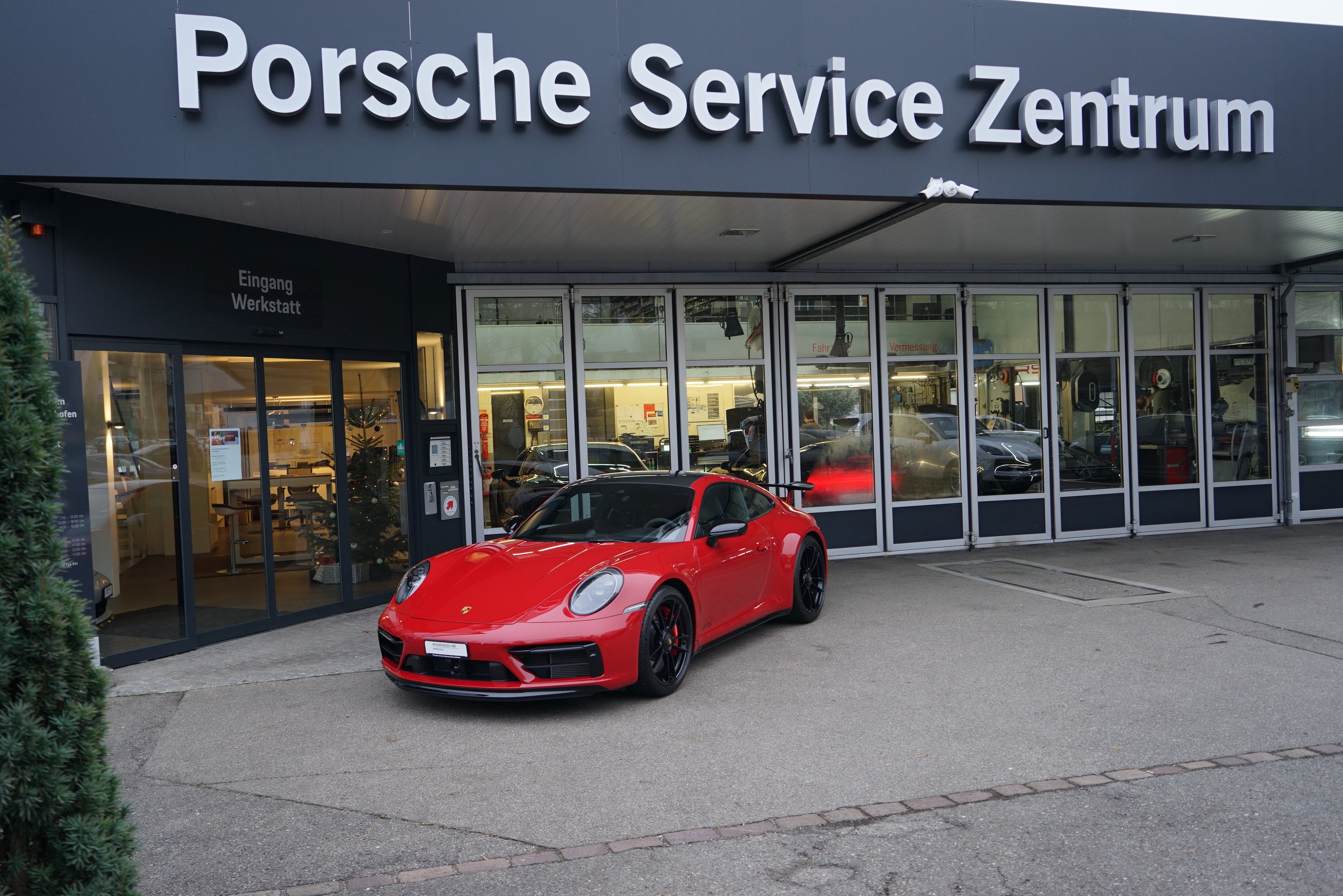 PORSCHE 911 Carrera 4 GTS PDK