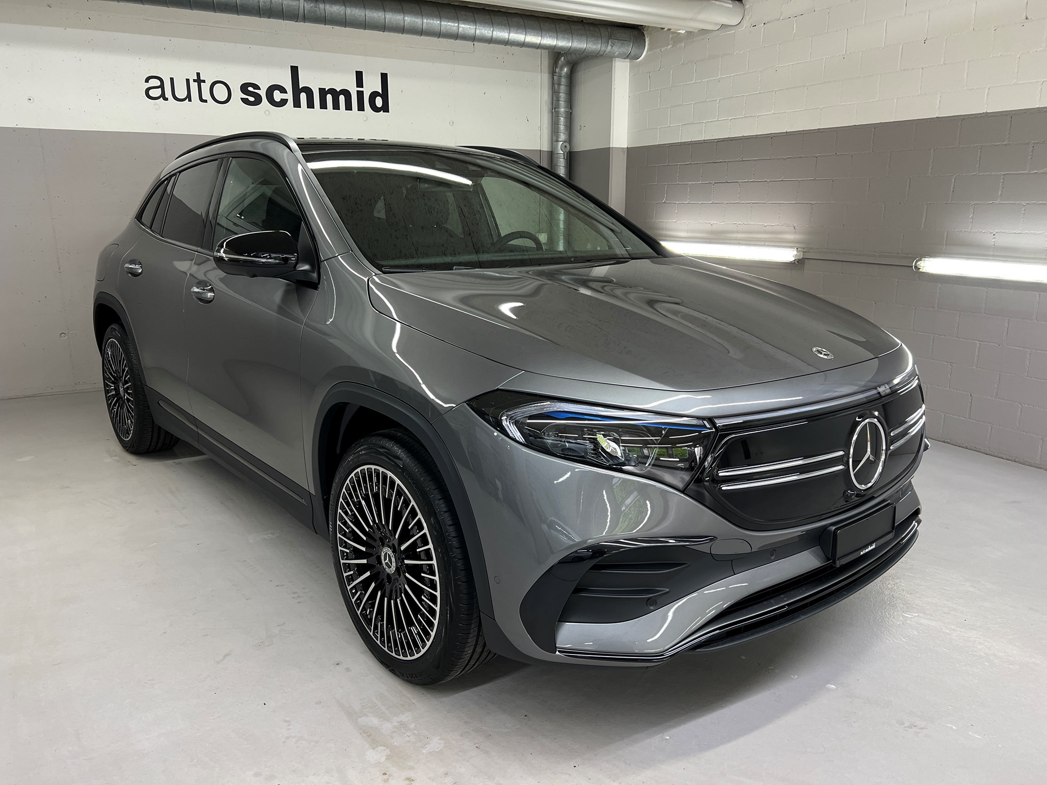 MERCEDES-BENZ EQA 350 4MATIC Swiss Star