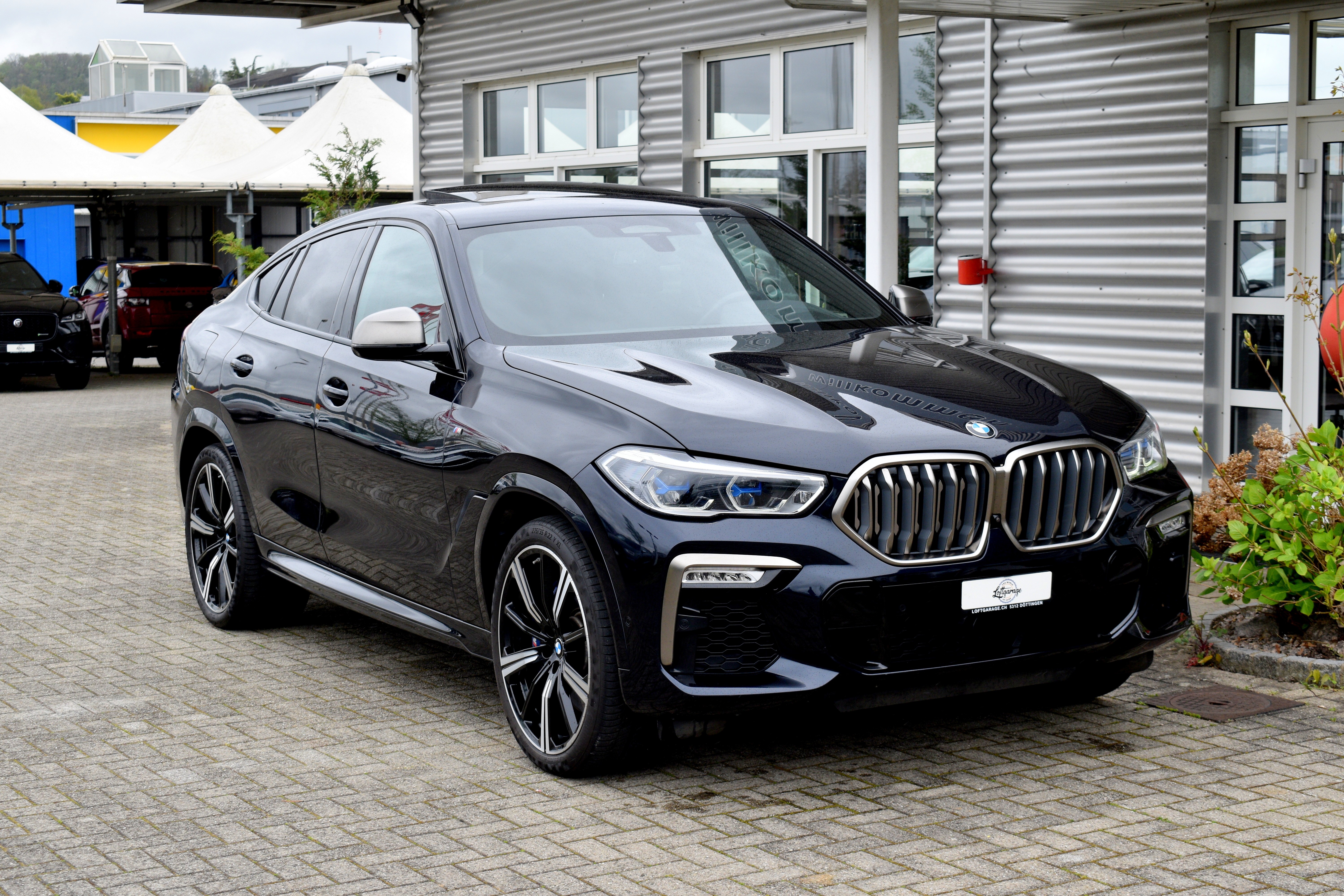 BMW X6 M50d 400PS (CH Auto) Voll-Ausstattung AHK 3.5T