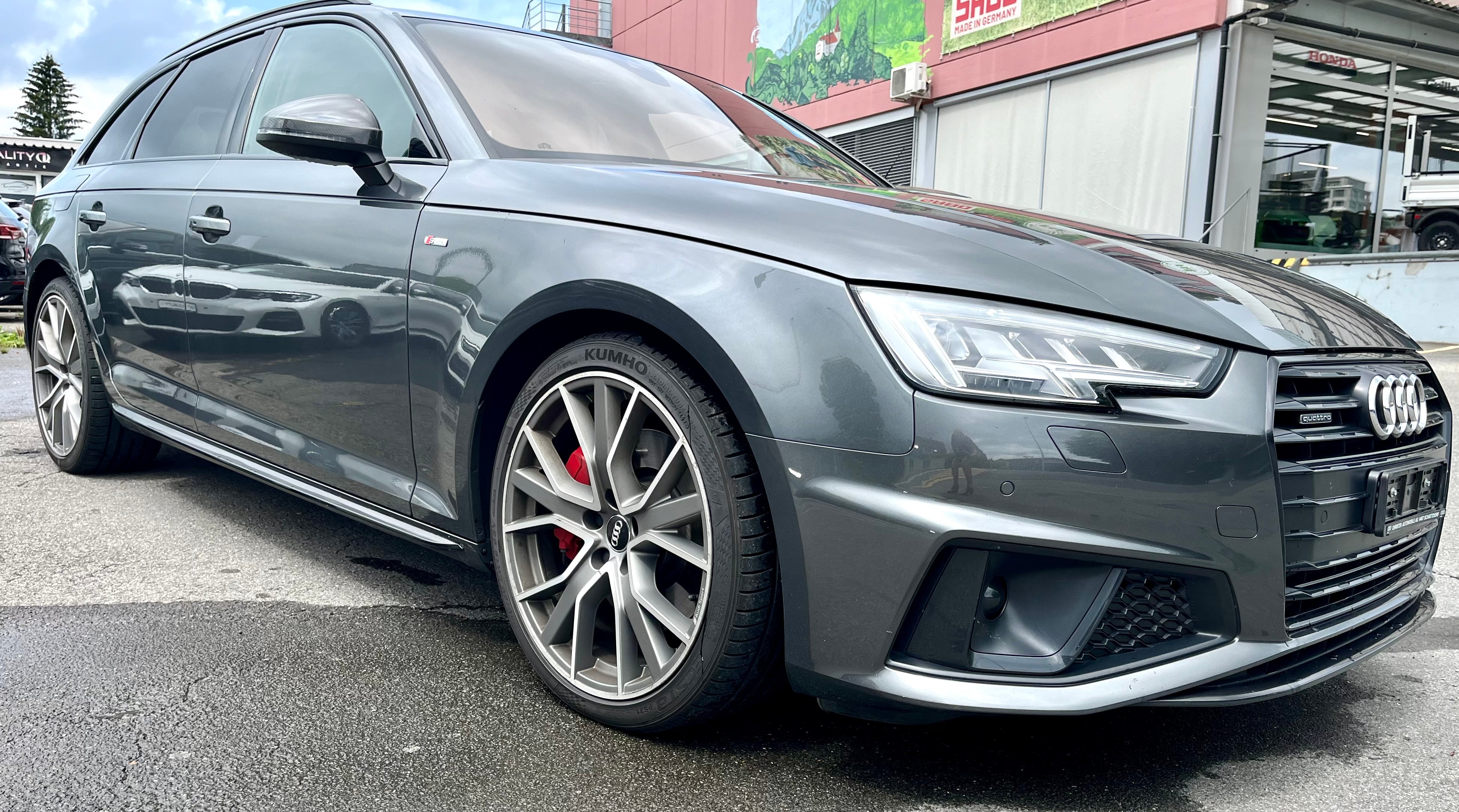 AUDI A4 Avant 45 TFSI S-Line Sport S-tronic quattro(CH-Auto)