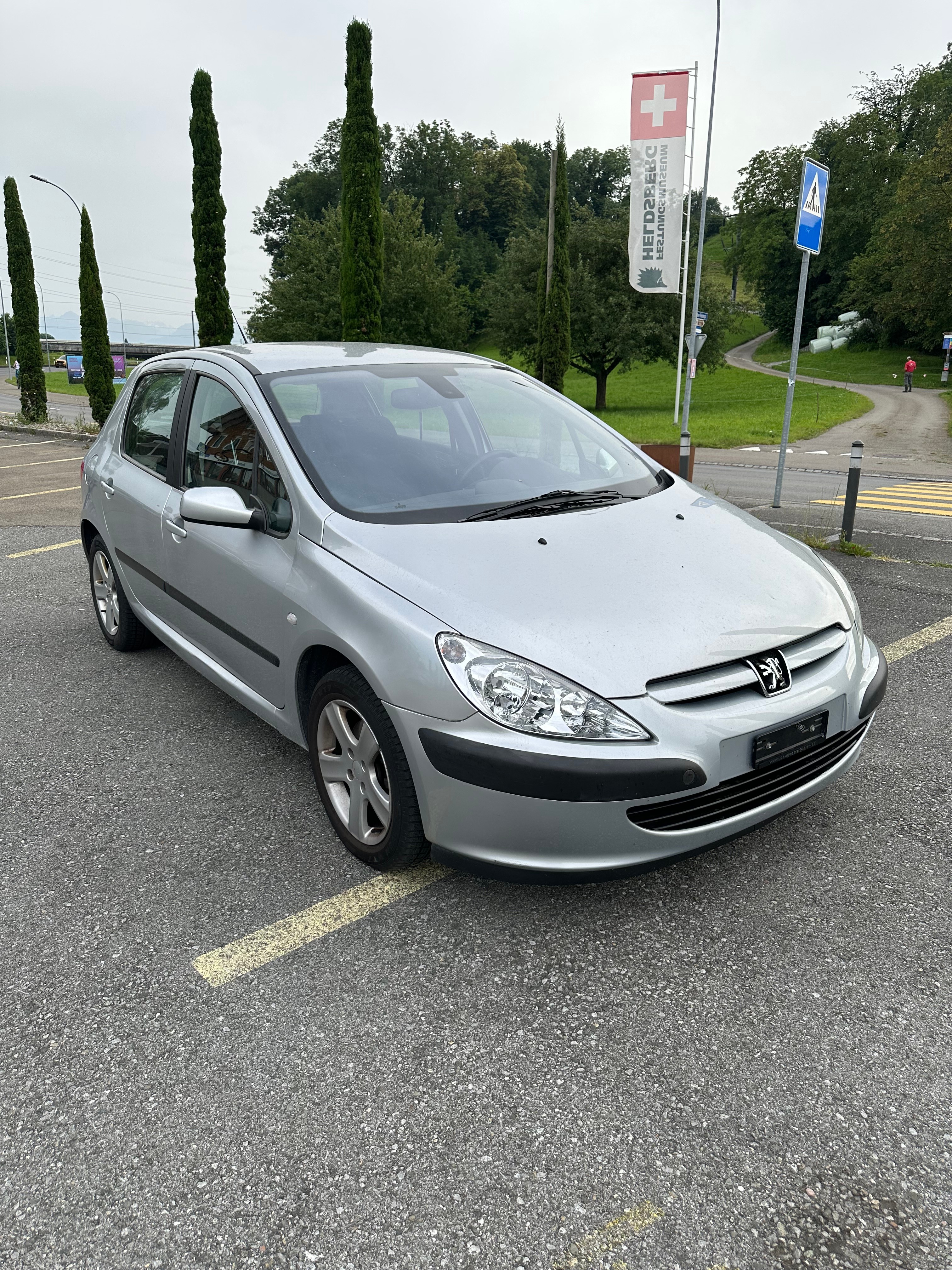 PEUGEOT 307 2.0 16V XT