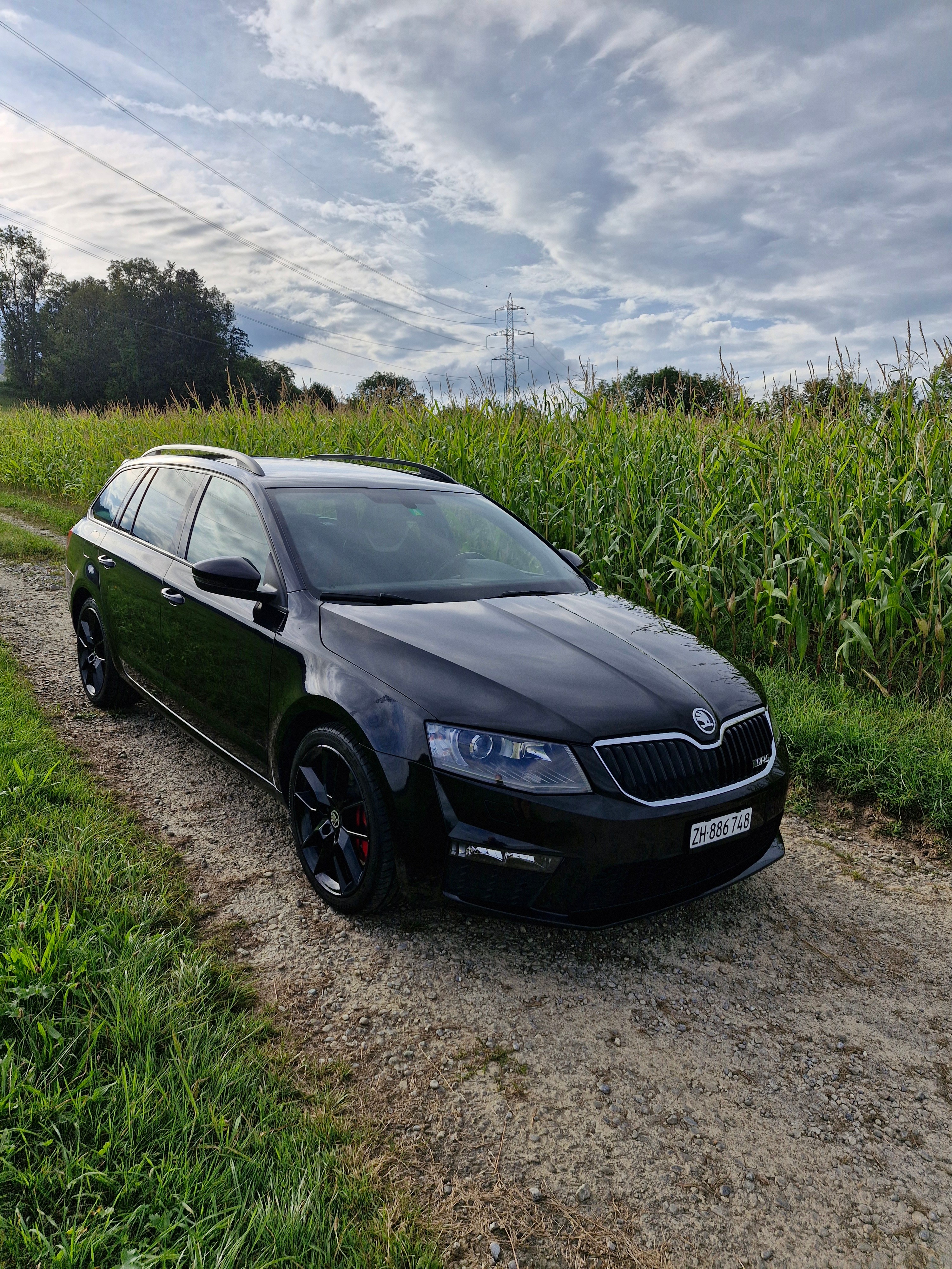 SKODA Octavia Combi 2.0 TSI RS