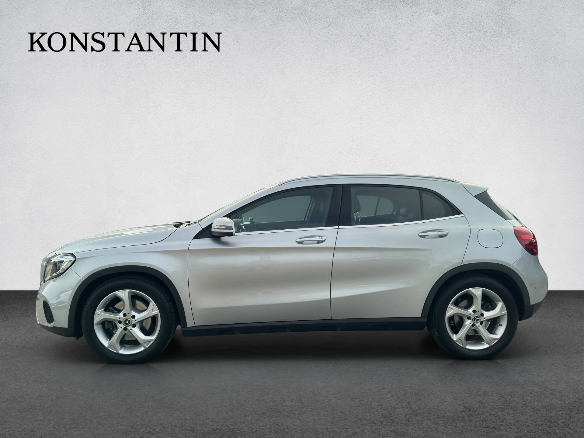 MERCEDES-BENZ GLA 220 Urban 4m