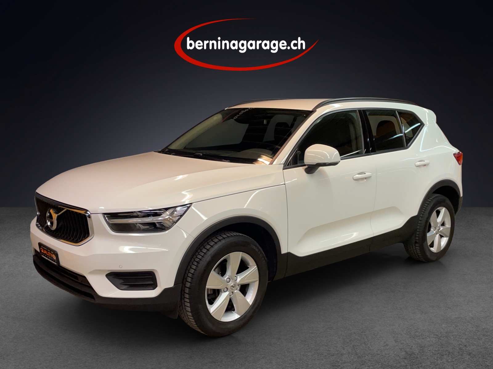 VOLVO XC40 T2 Momentum Light