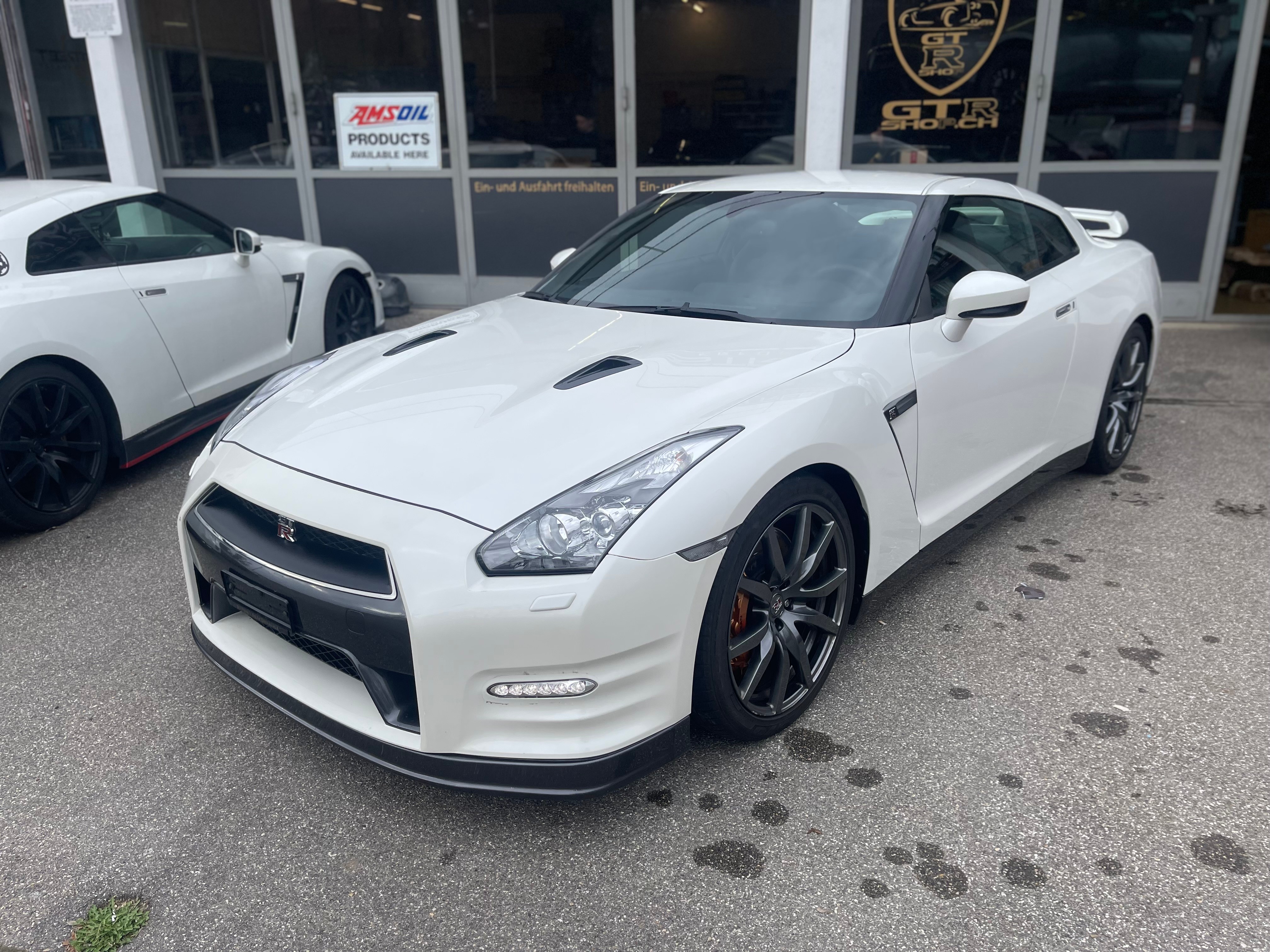 NISSAN GT-R 3.8 V6 Biturbo Black Edition