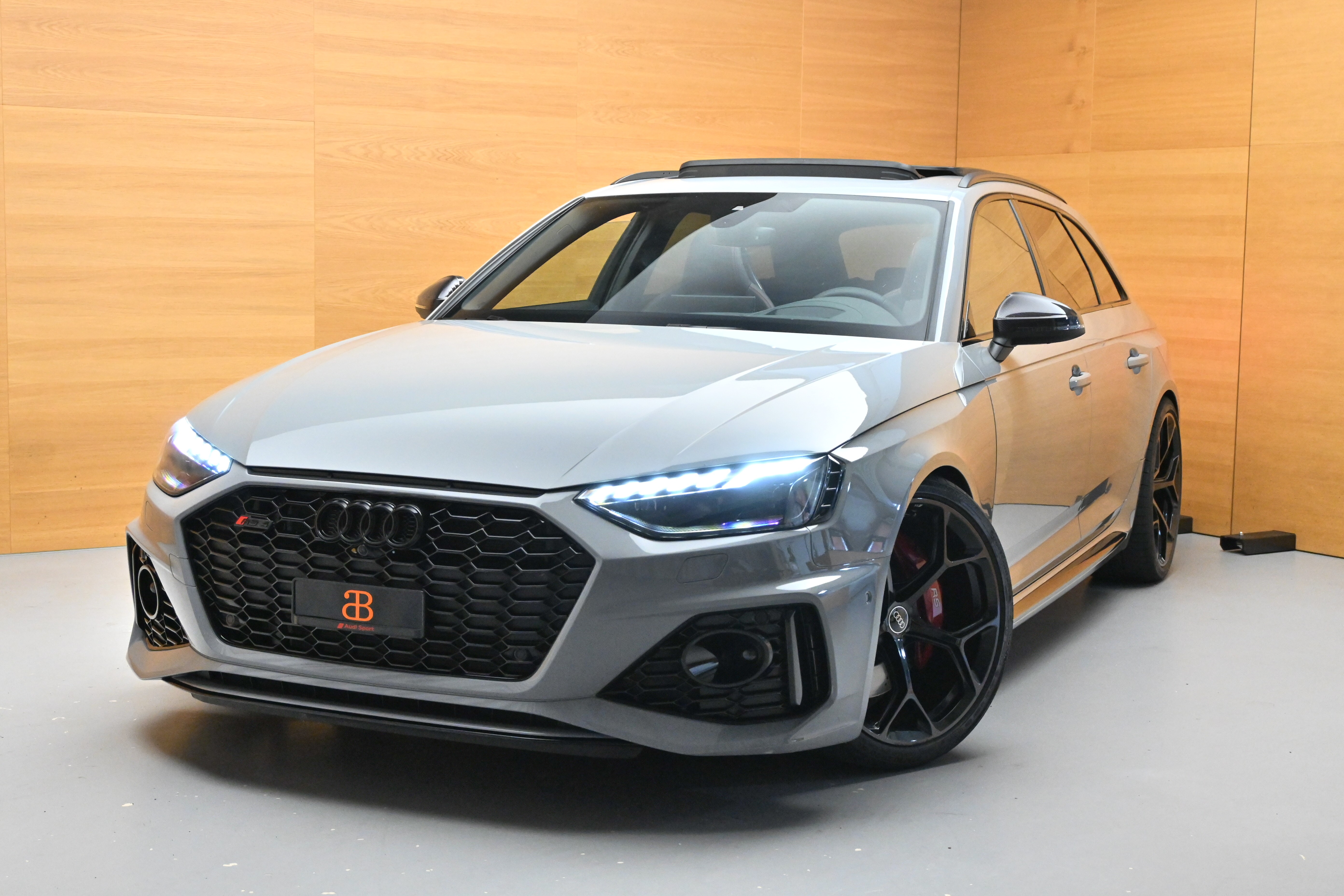 AUDI RS4 Avant quattro Competition