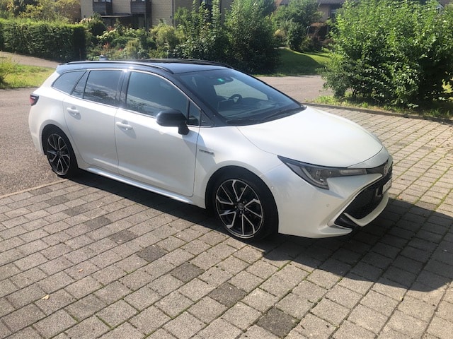 TOYOTA Corolla Touring Sports 2.0 HSD GR-S e-CVT