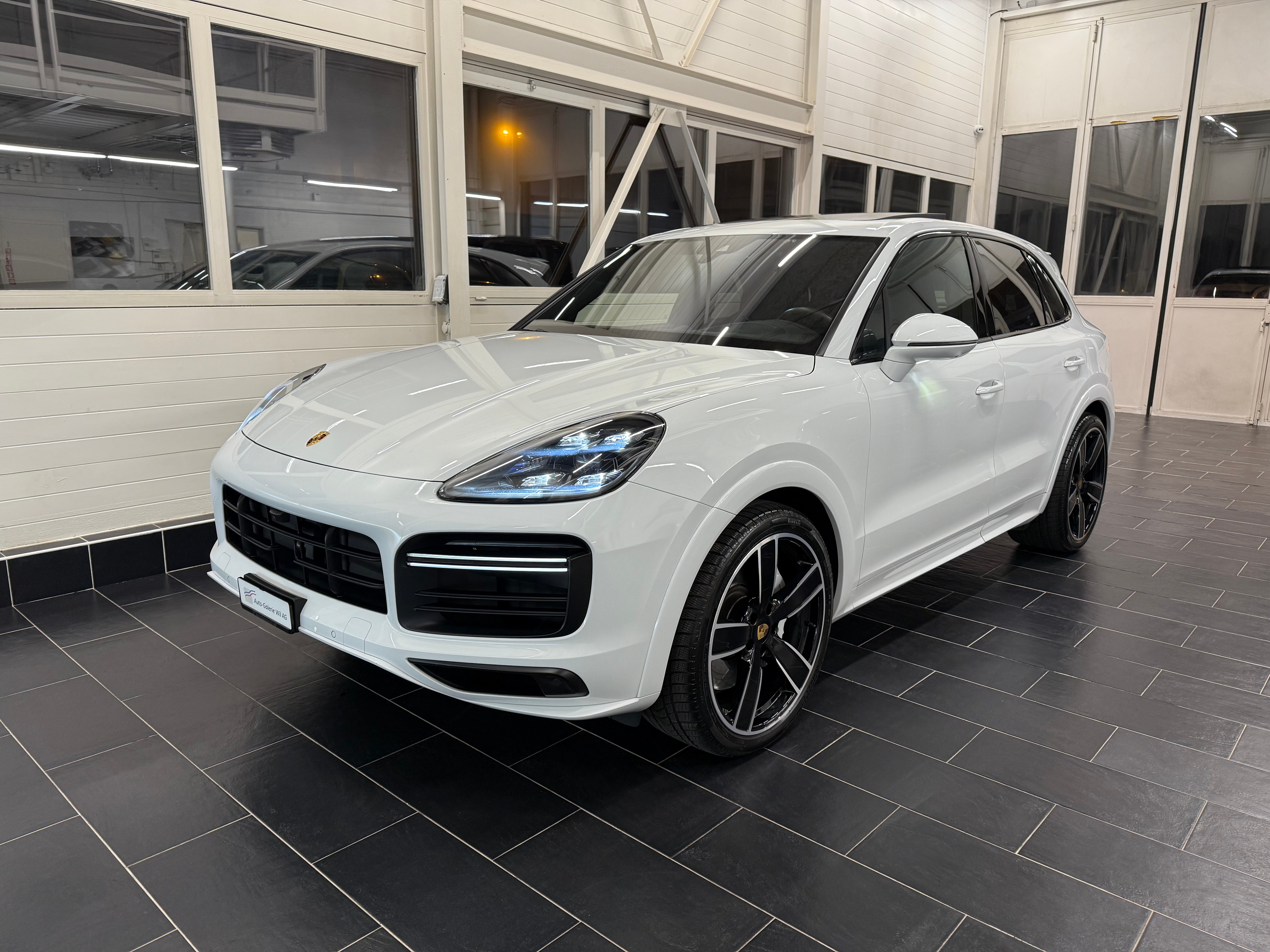 PORSCHE Cayenne Turbo