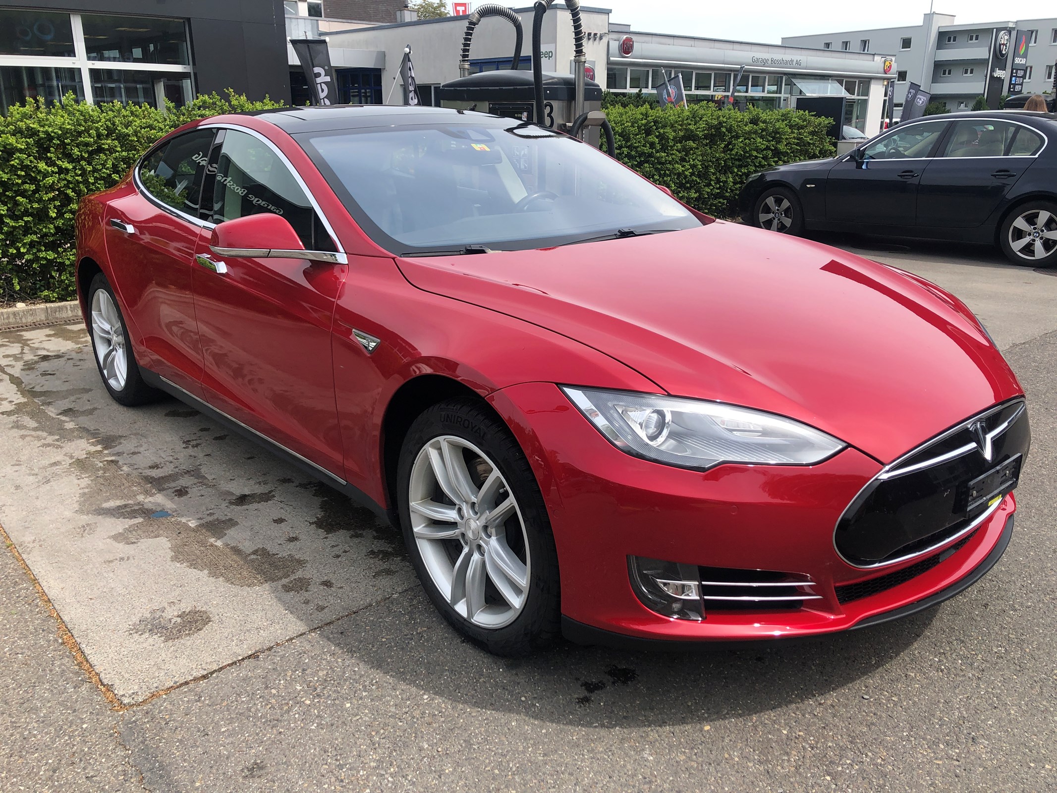 TESLA Model S 85 D