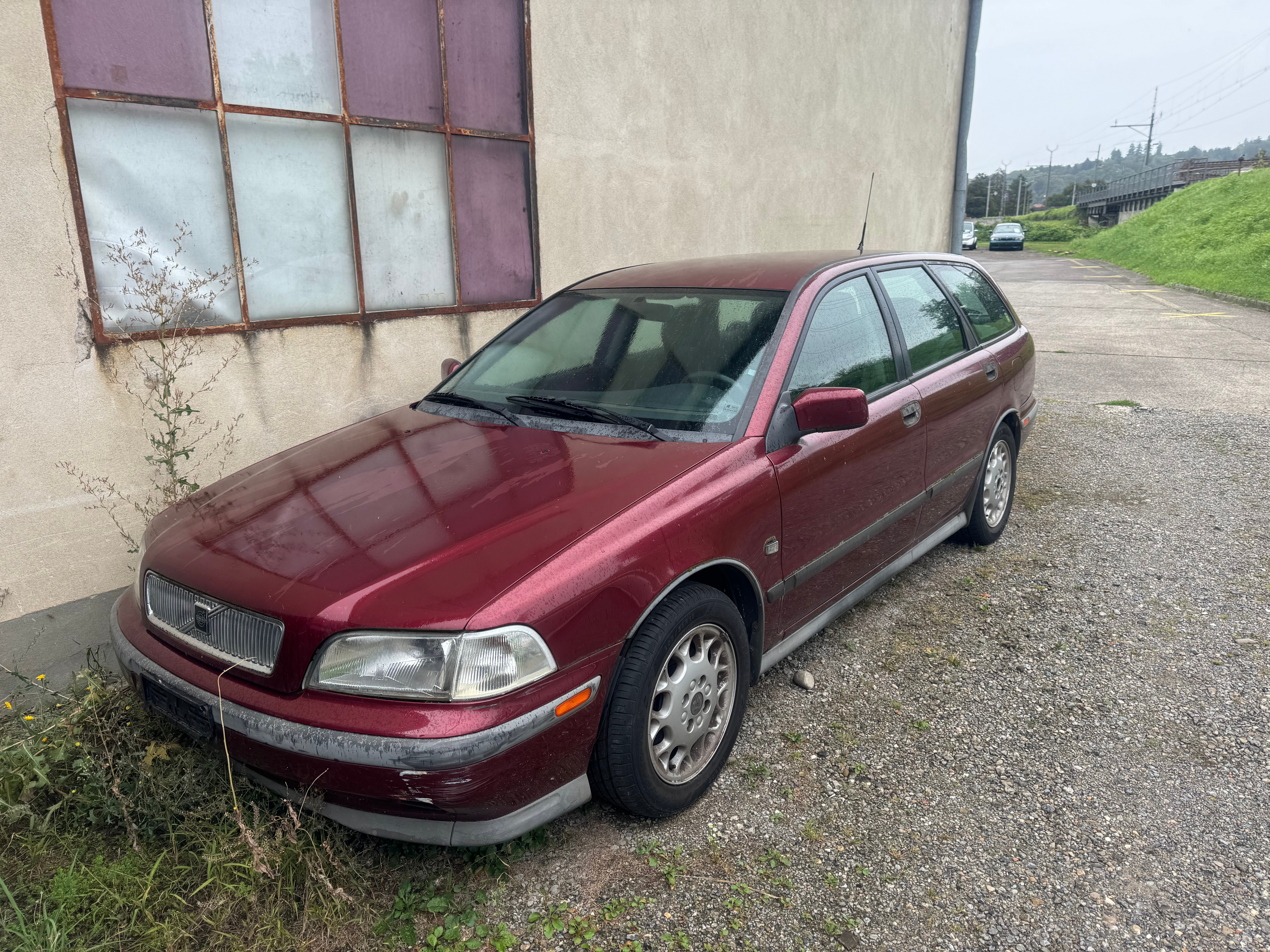 VOLVO V40