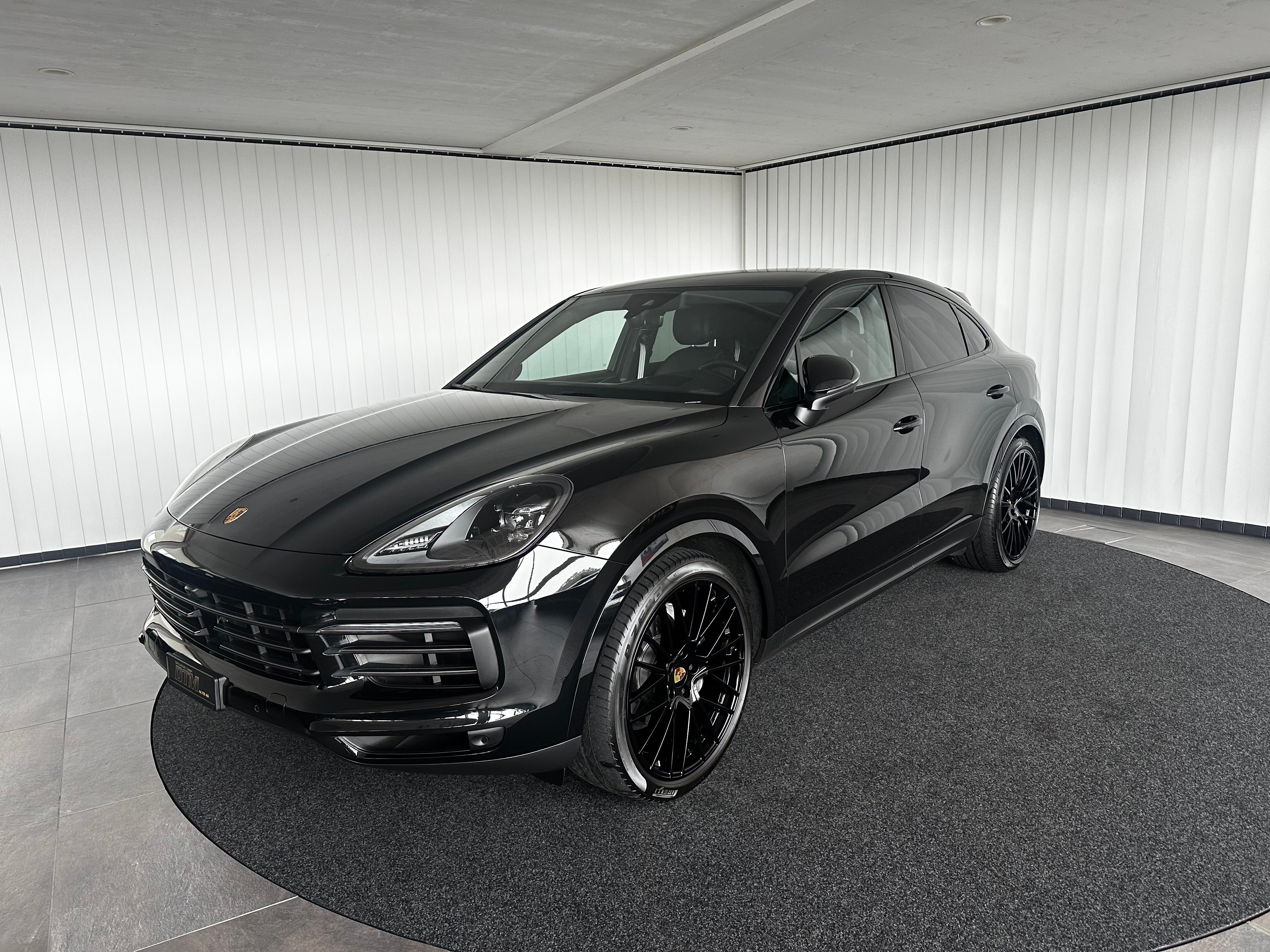 PORSCHE Cayenne Coupé Platinum Edition