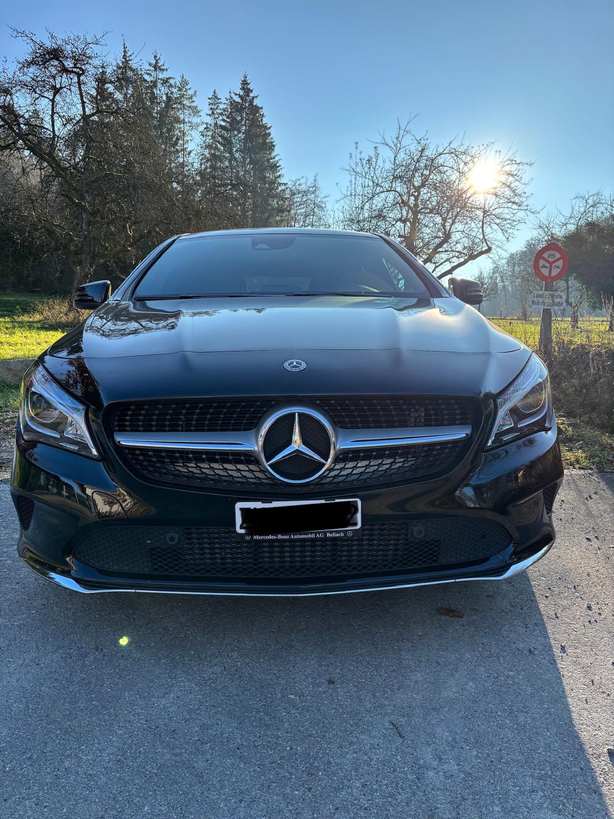 MERCEDES-BENZ CLA Shooting Brake 220 d Urban 7G-DCT