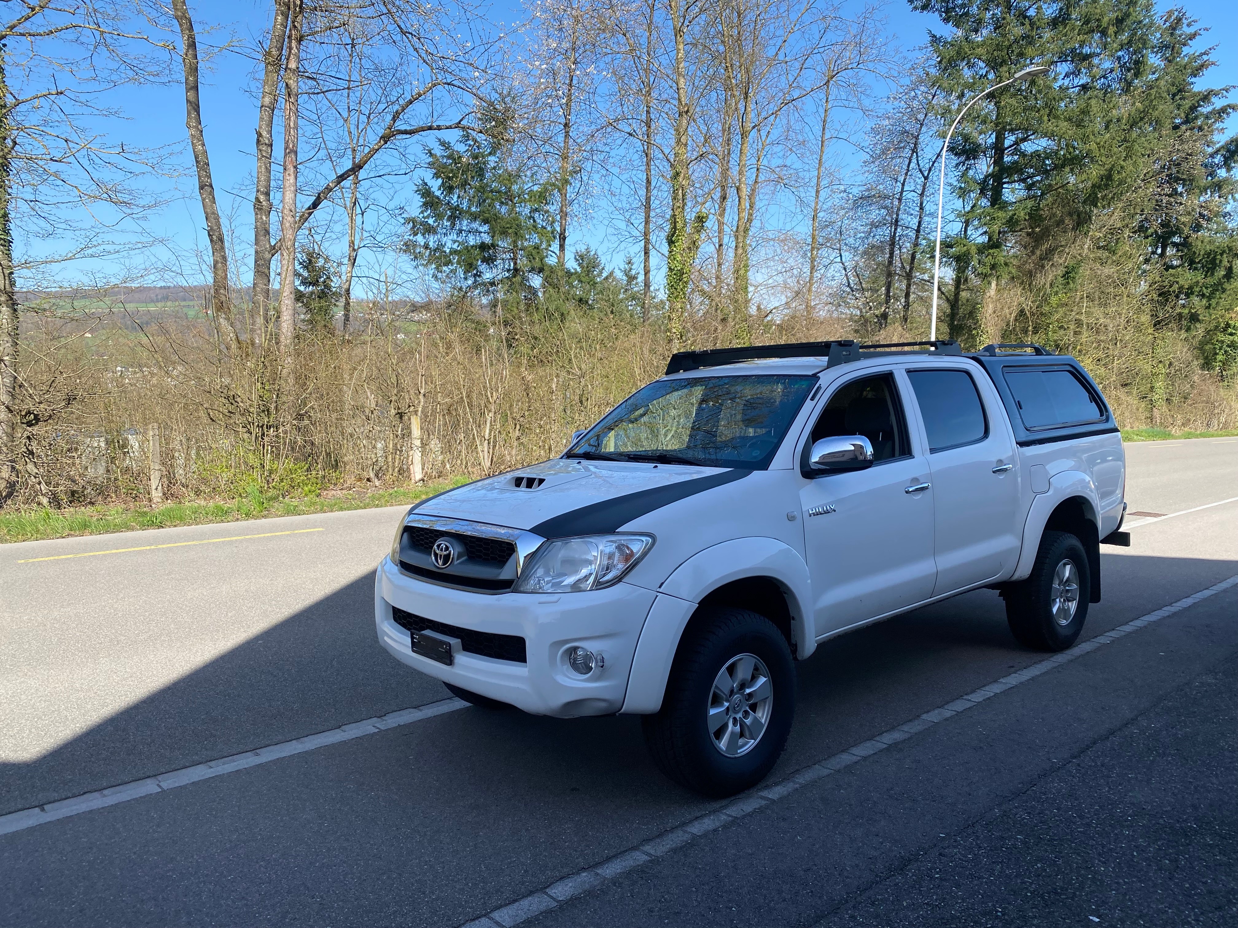 TOYOTA Hilux 4x4 DoubleCab LineaSol Premium