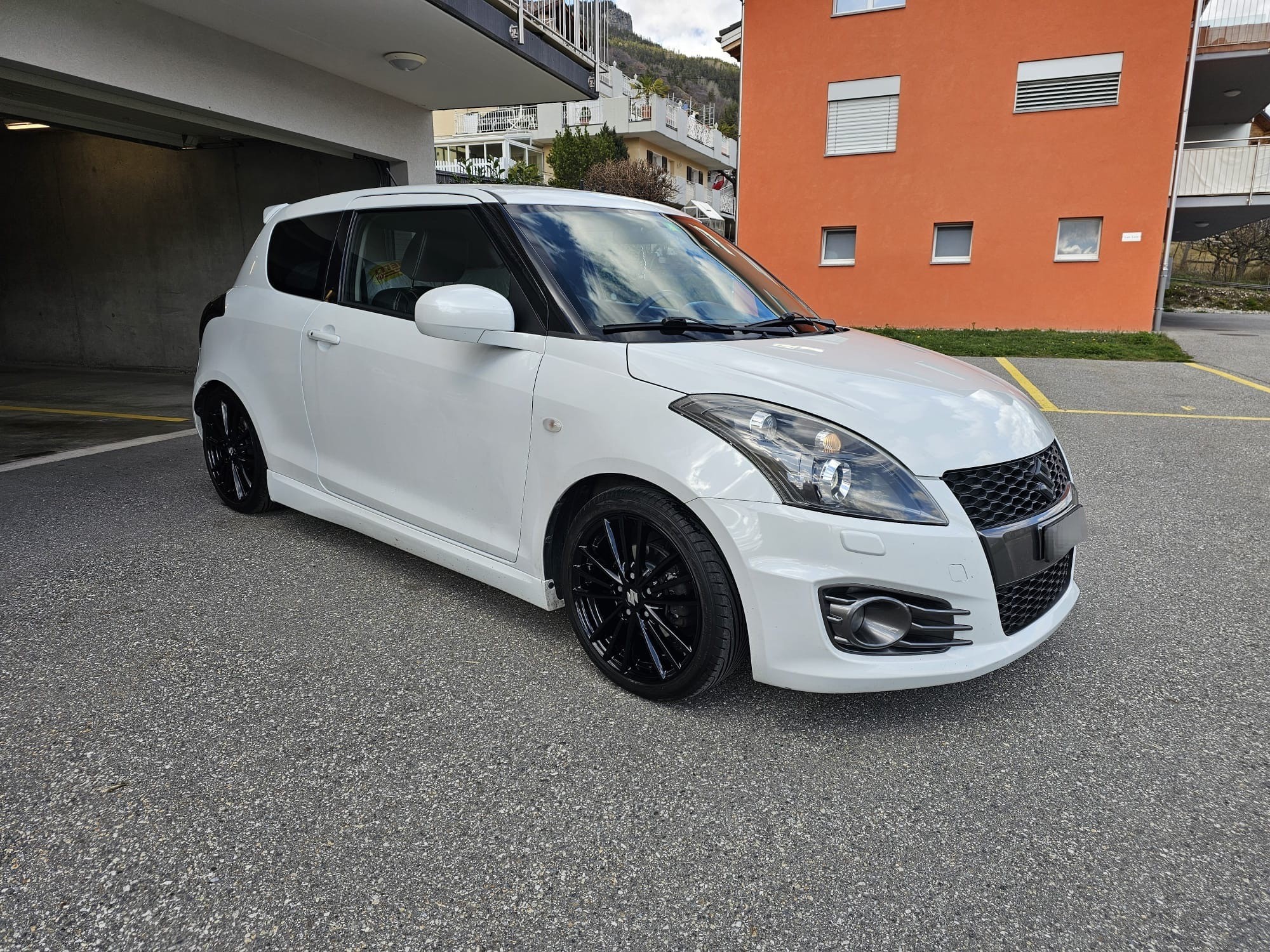 SUZUKI Swift 1.6i 16V Sport