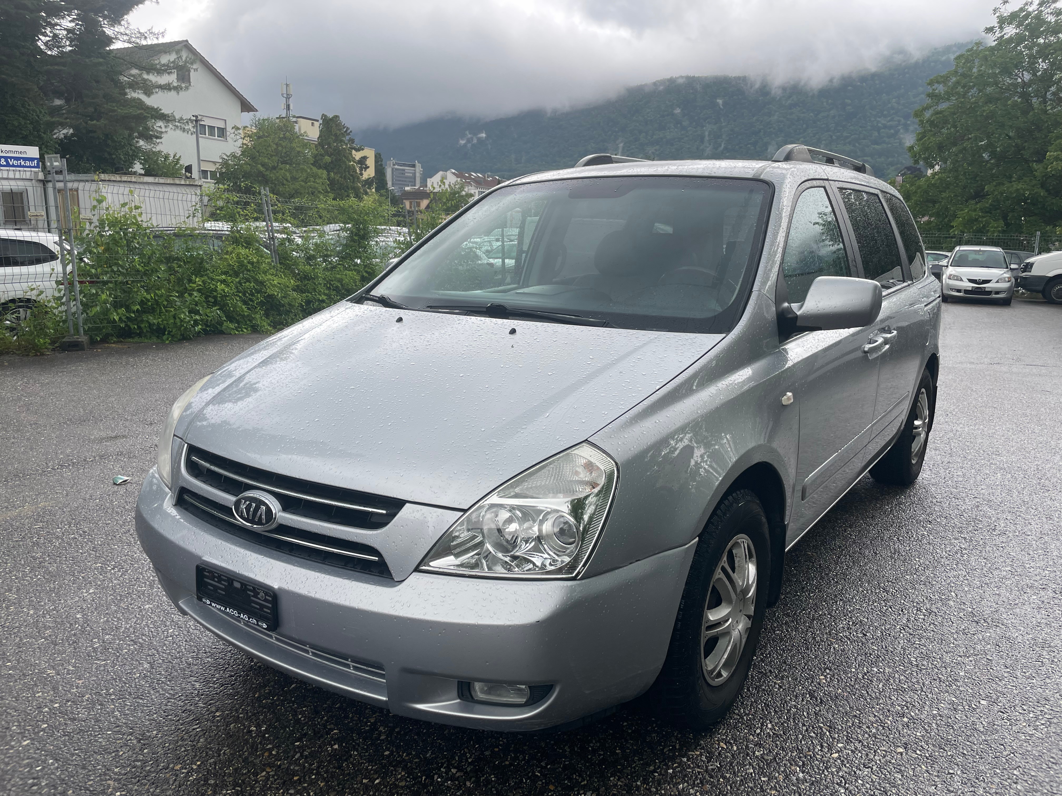 KIA Carnival 2.7 V6 Style * 07x Sitze * Leder * Klima-auto * PDC H * Tempomat *