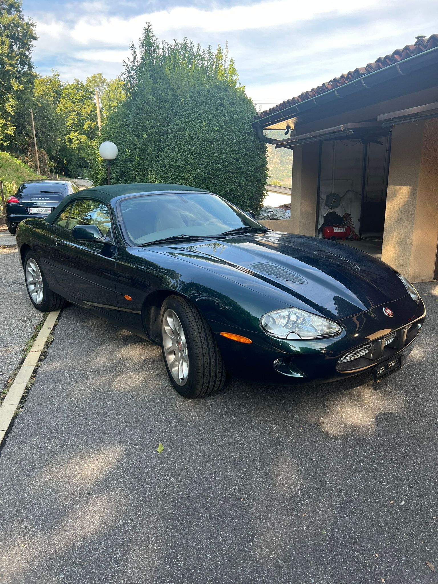 JAGUAR XKR S/C Convertible