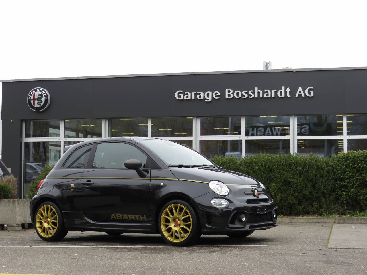 FIAT 595 Abarth 1.4 T-Jet 165 Scorpione Oro