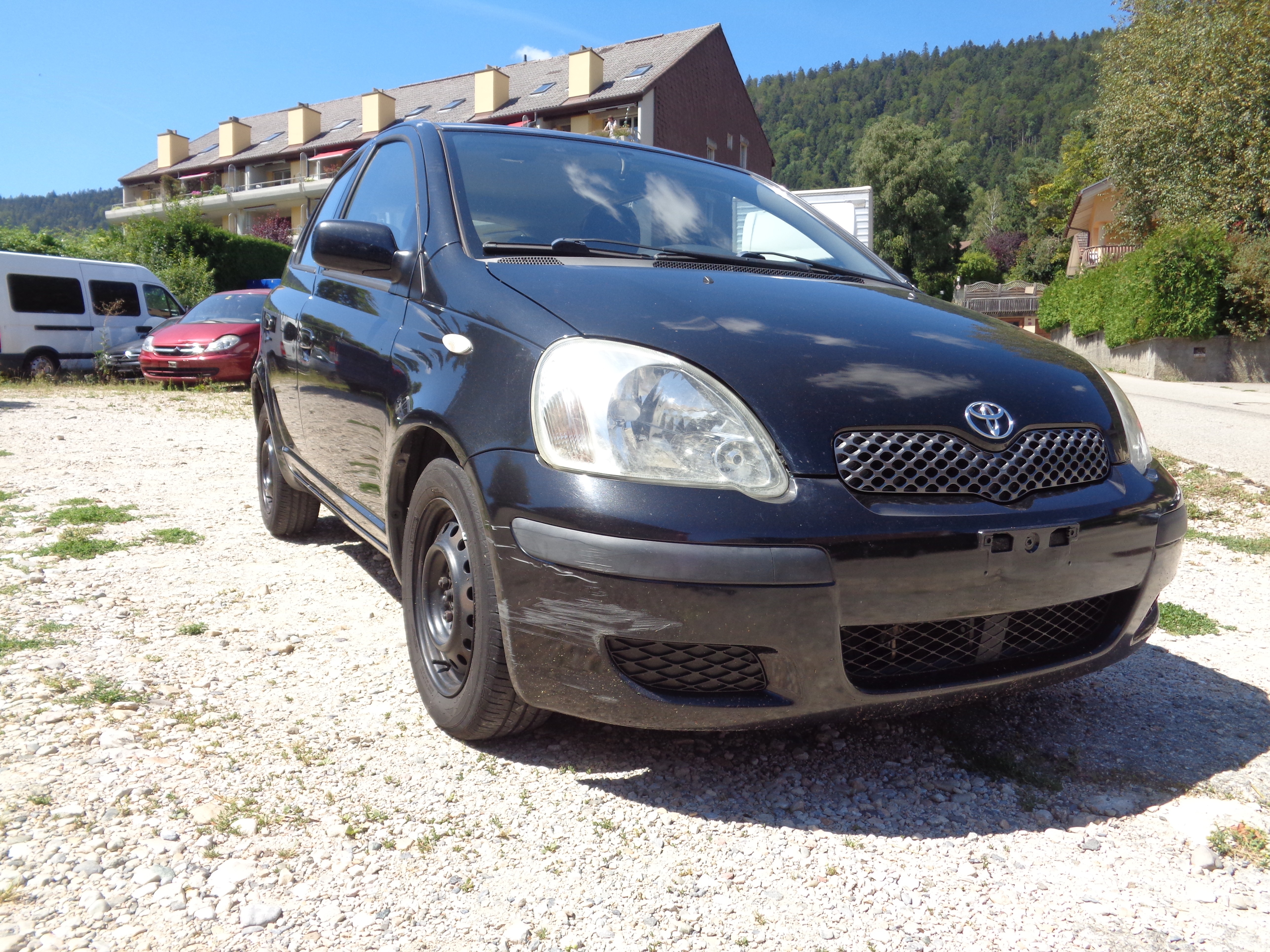 TOYOTA Yaris 1.3 Linea Luna