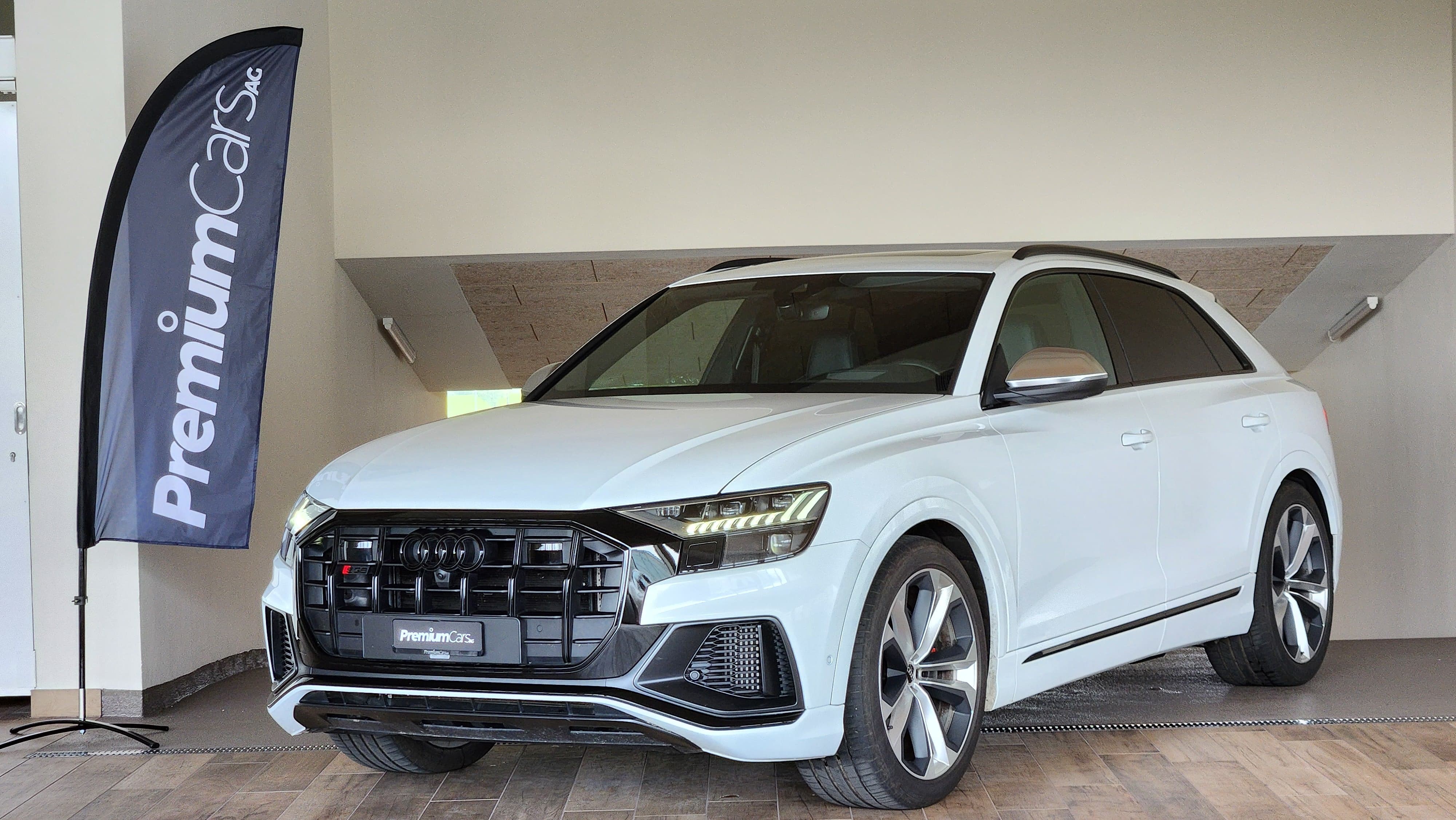 AUDI SQ8 TFSI quattro tiptronic