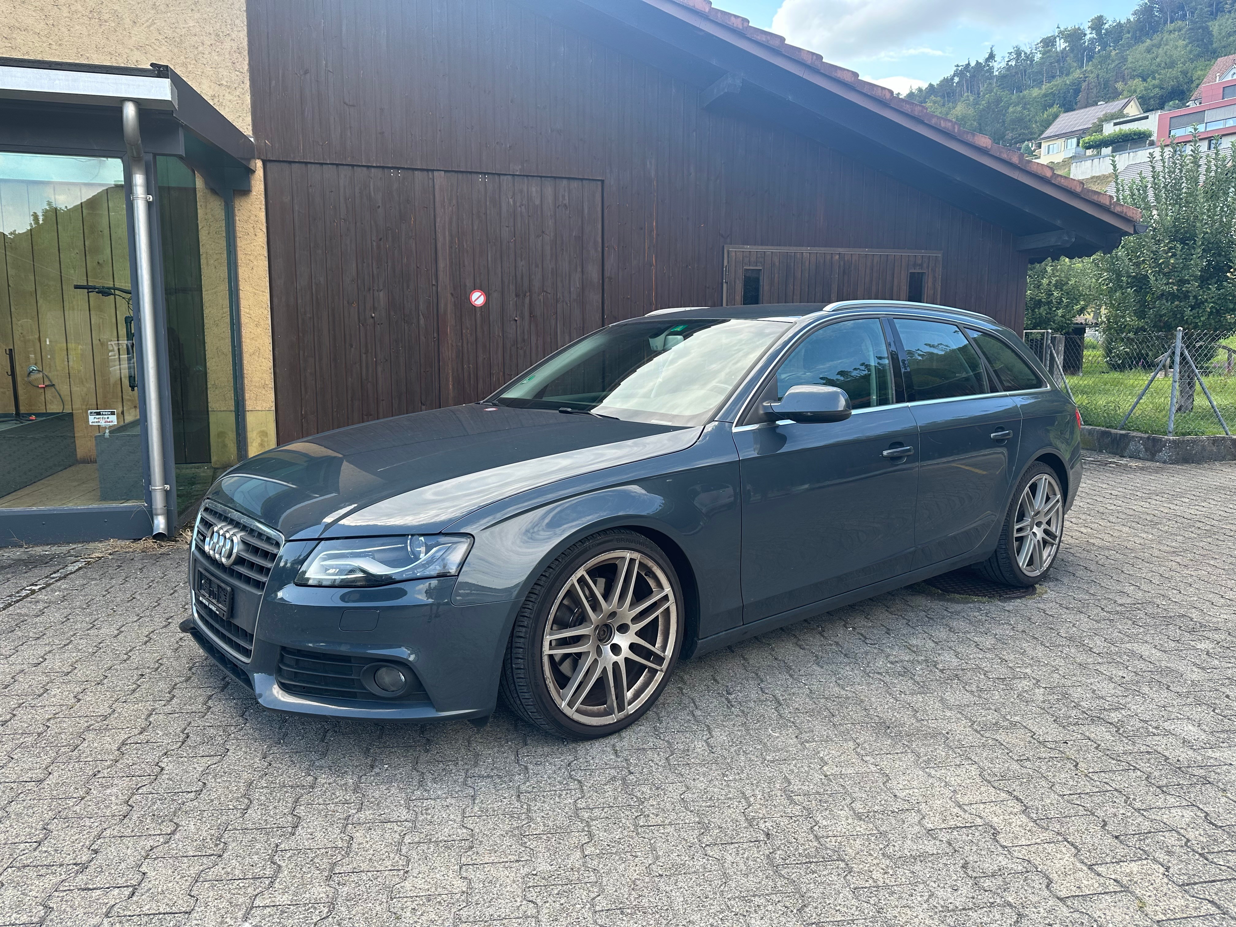 AUDI A4 Avant 2.0 TFSI quattro S-tronic