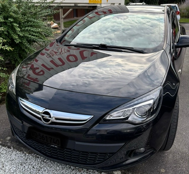 OPEL Astra GTC 1.6i 16V Sport