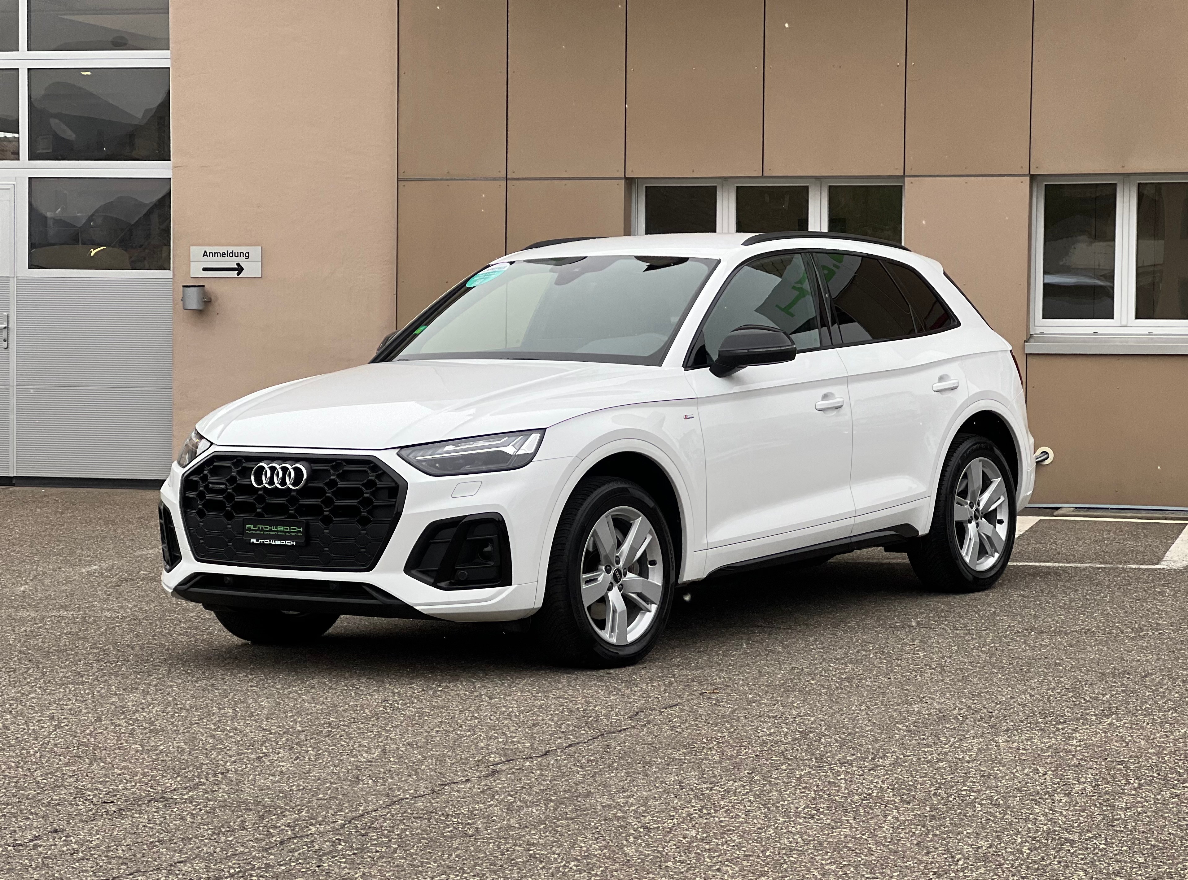 AUDI Q5 40 TFSI S line quattro S-tronic