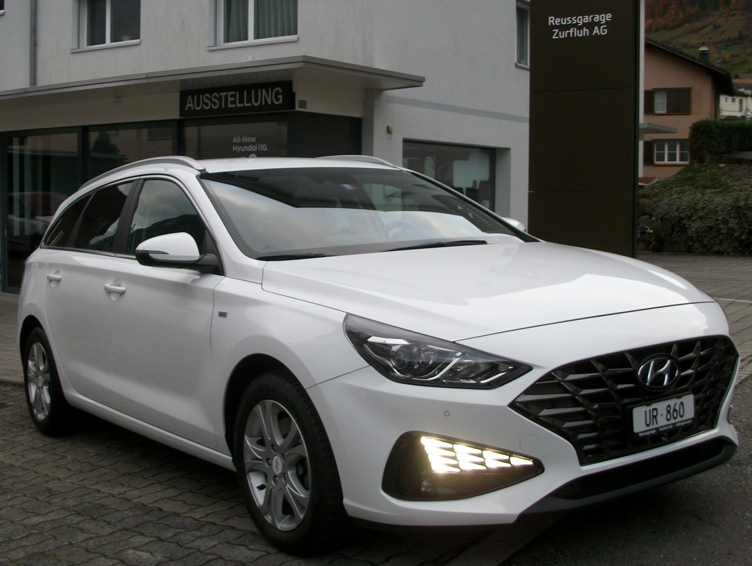 HYUNDAI i30 Wagon 1.5 T-GDi Amplia 48V MH DCT