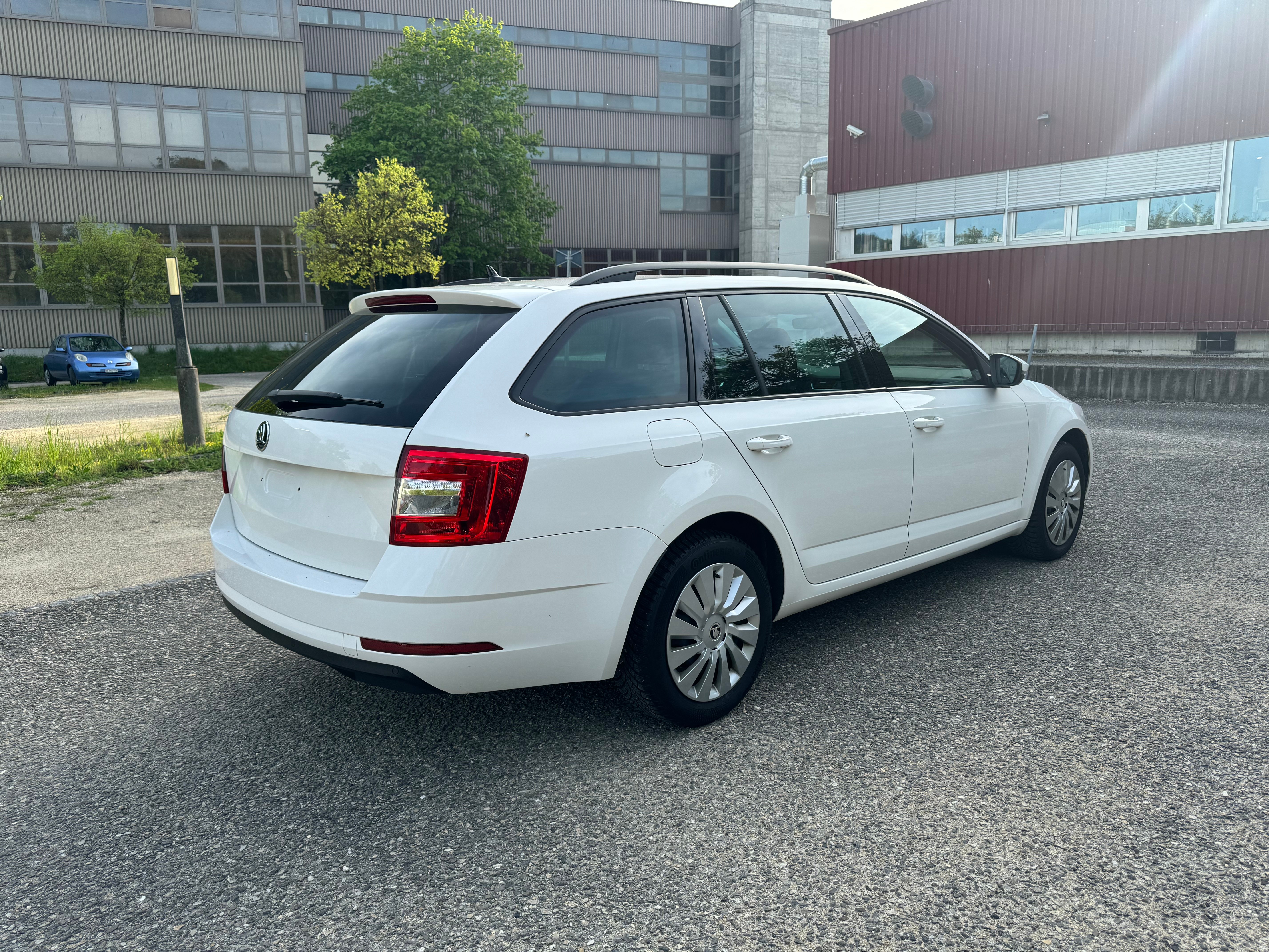 SKODA Octavia Combi 2.0 TDI Ambition 4x4 DSG