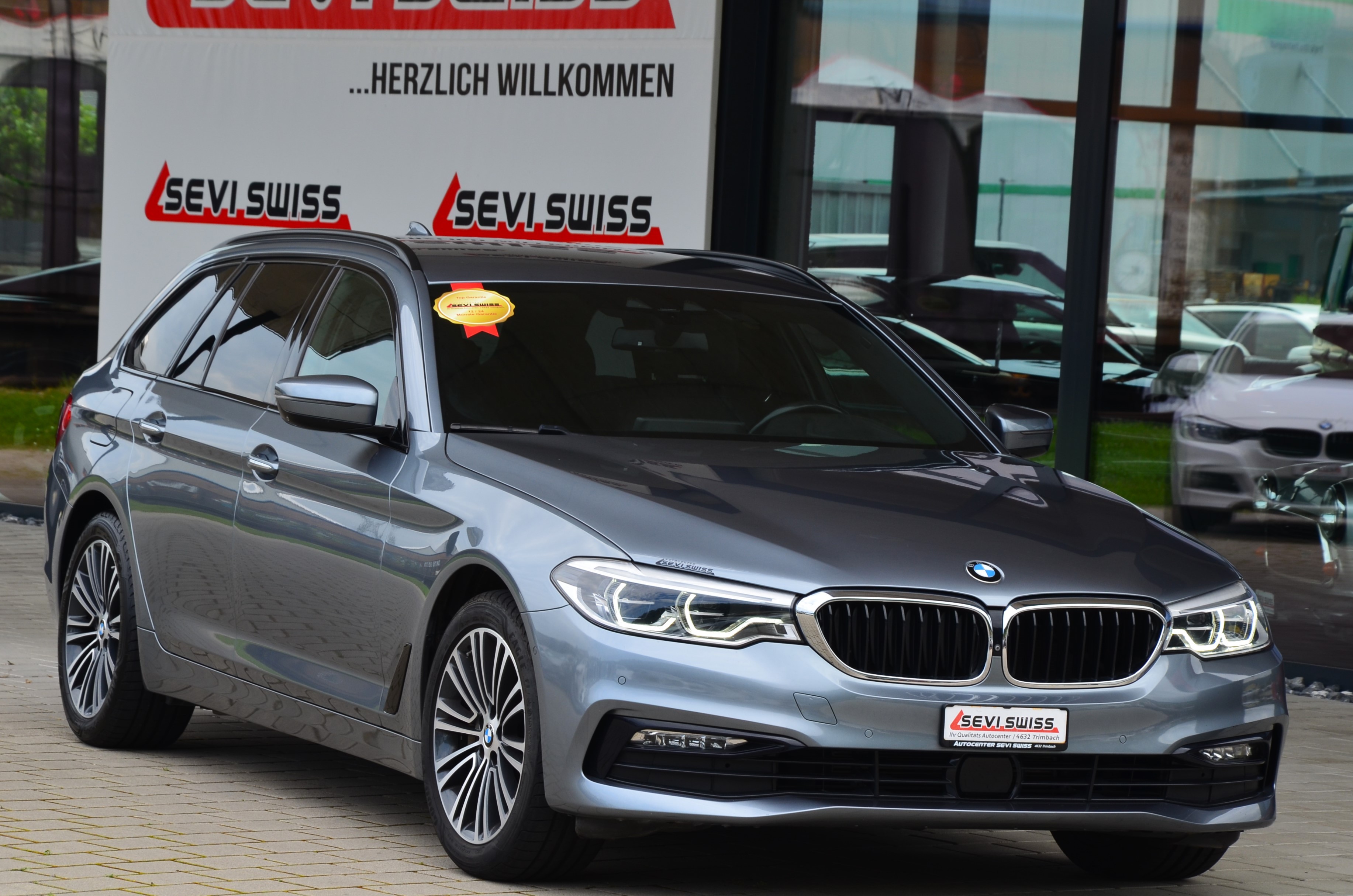 BMW 530d xDrive Touring Sport Line Steptronic