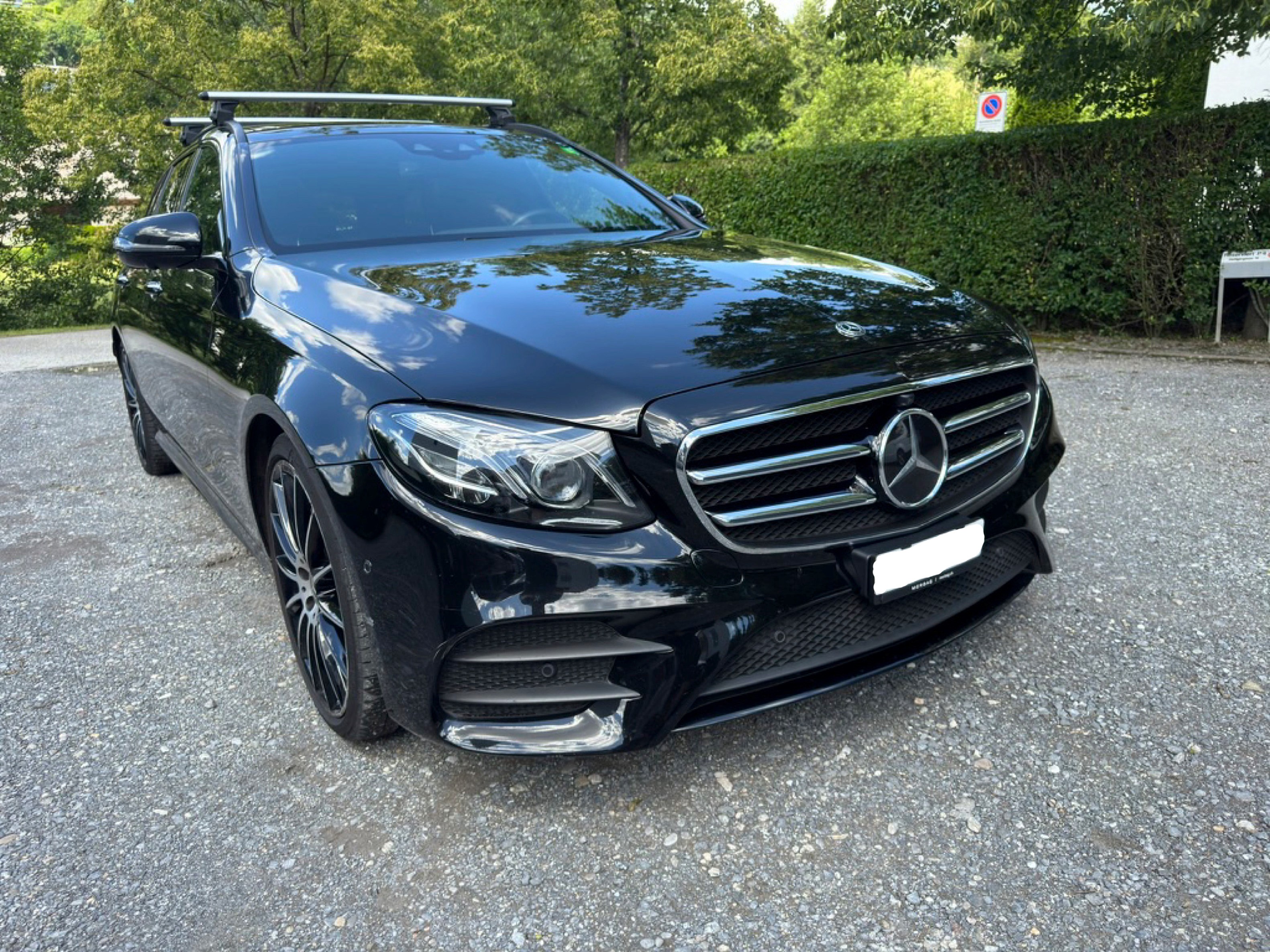 MERCEDES-BENZ E 220 d Swiss Star AMG Line 4Matic 9G-Tronic