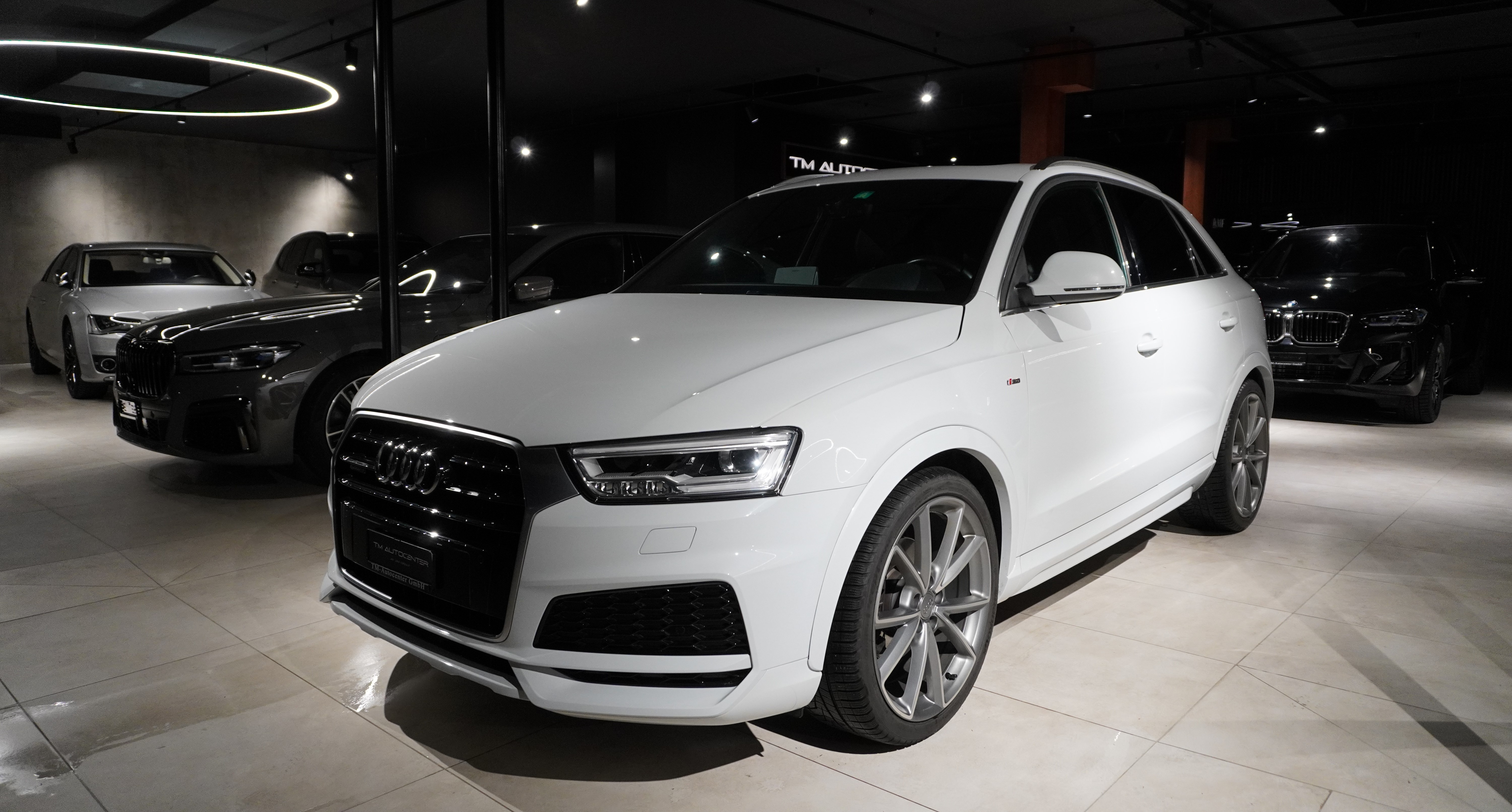 AUDI Q3 2.0 TDI sport quattro S-tronic