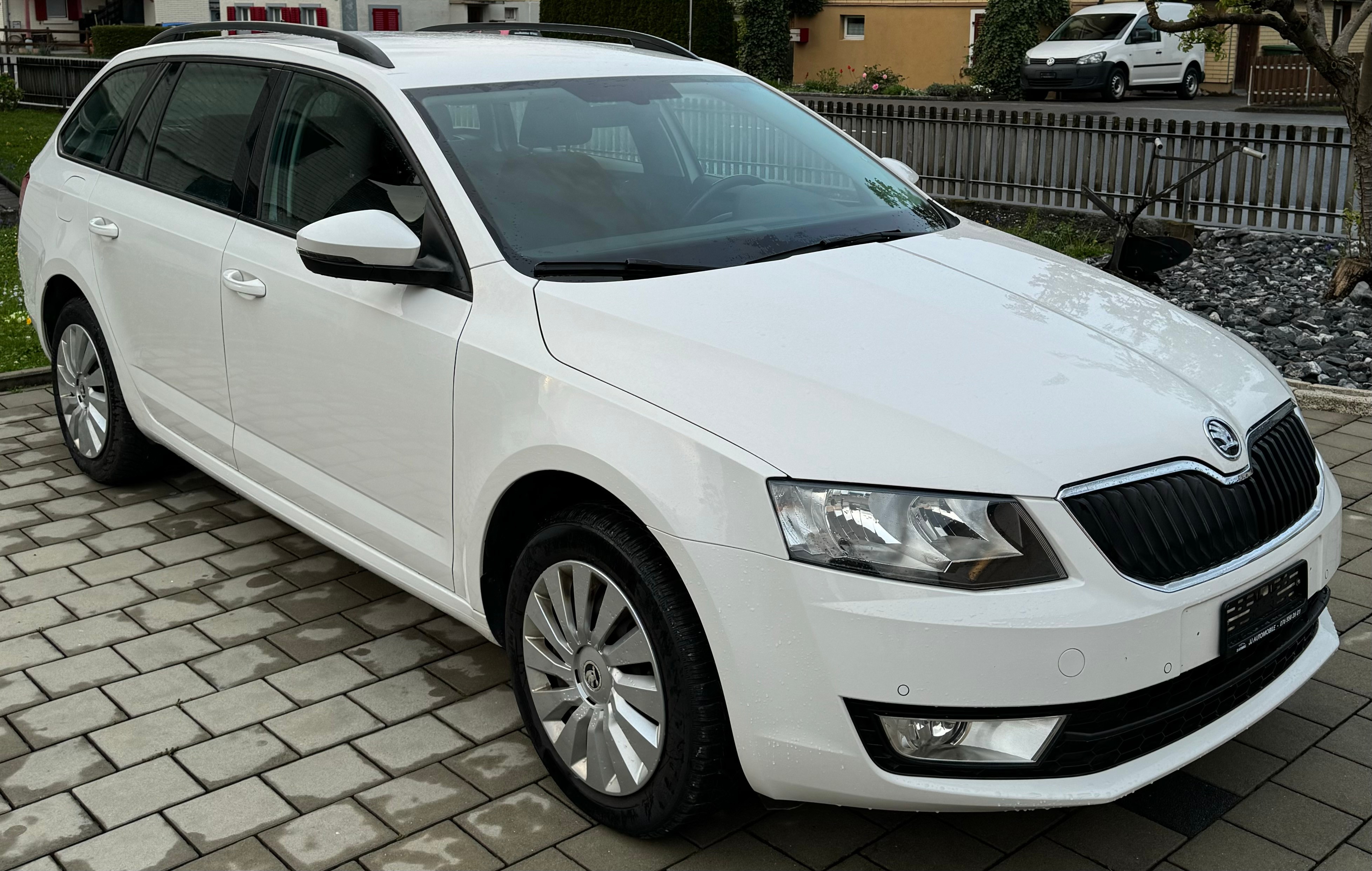 SKODA Octavia Combi 1.6 TDI Ambition