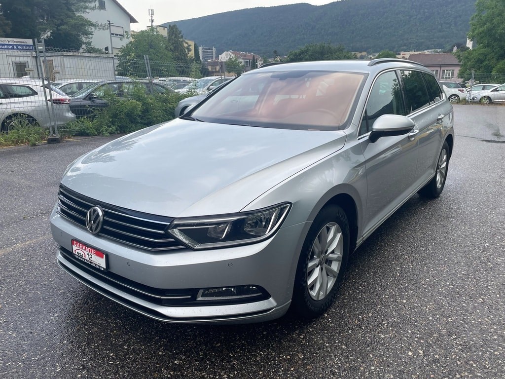 VW Passat Variant 1.6 TDI BMT Comfortline DSG ** Gr. Navi ** Klima-auto ** PDC v&h ** Rückfahrkamera *