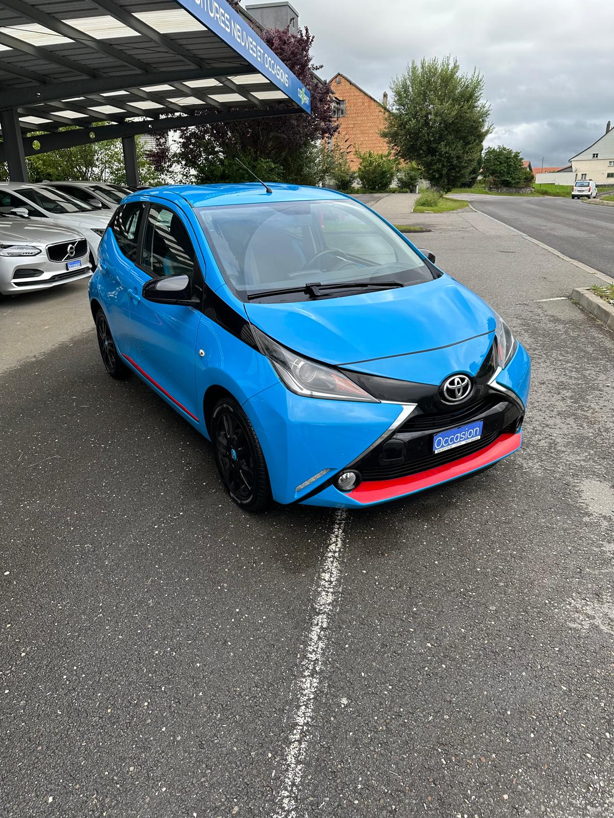 TOYOTA Aygo 1.2 VVT-i x-cite