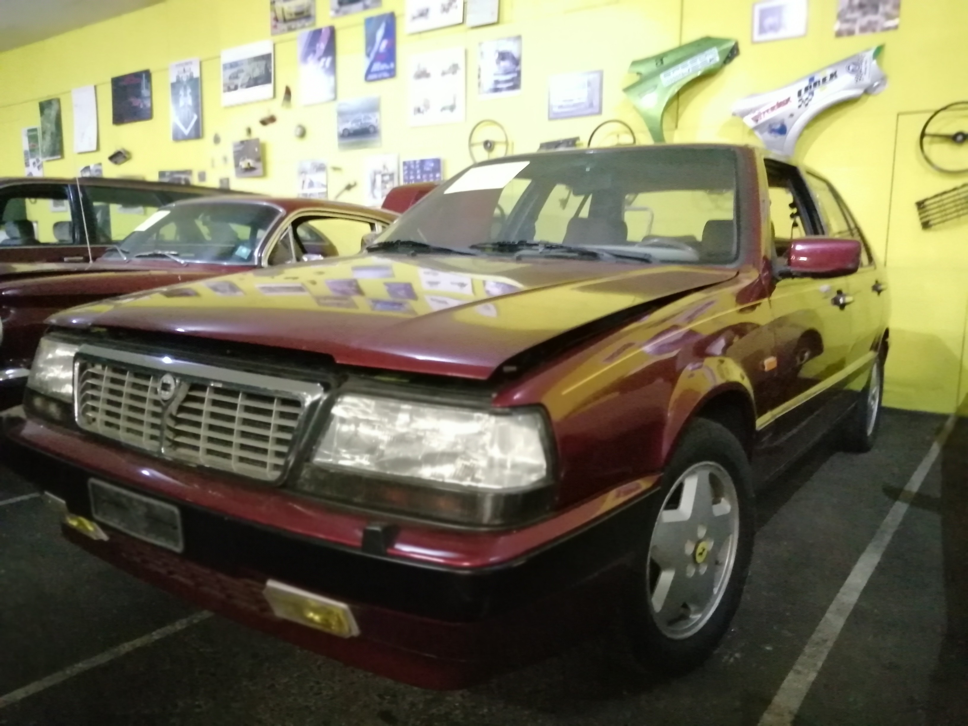 LANCIA Thema 8.32 Ferrari