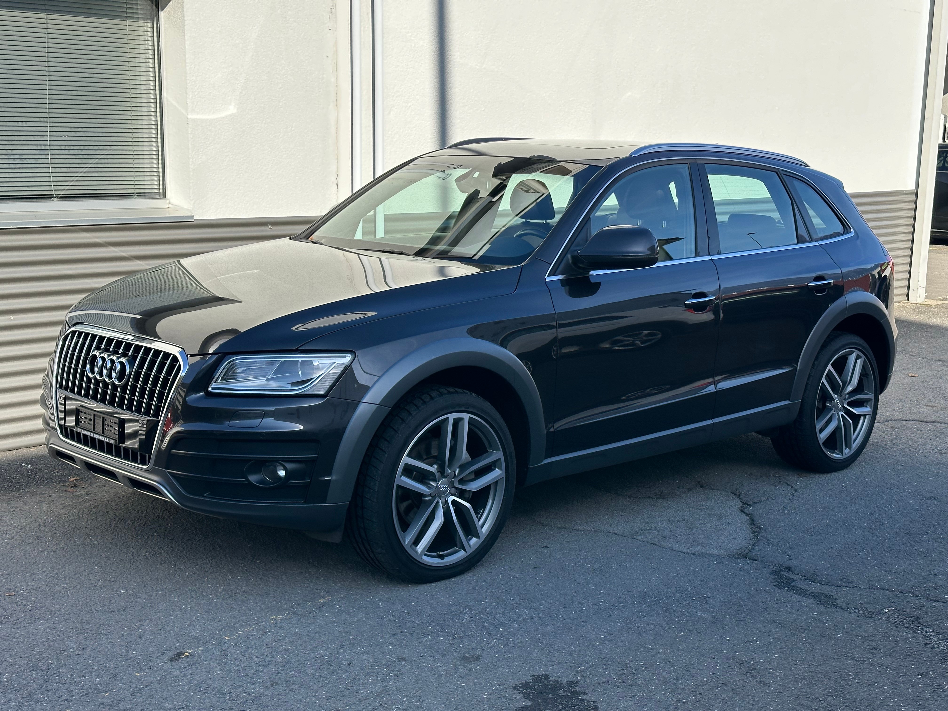 AUDI Q5 3.0 TDI quattro S-tronic