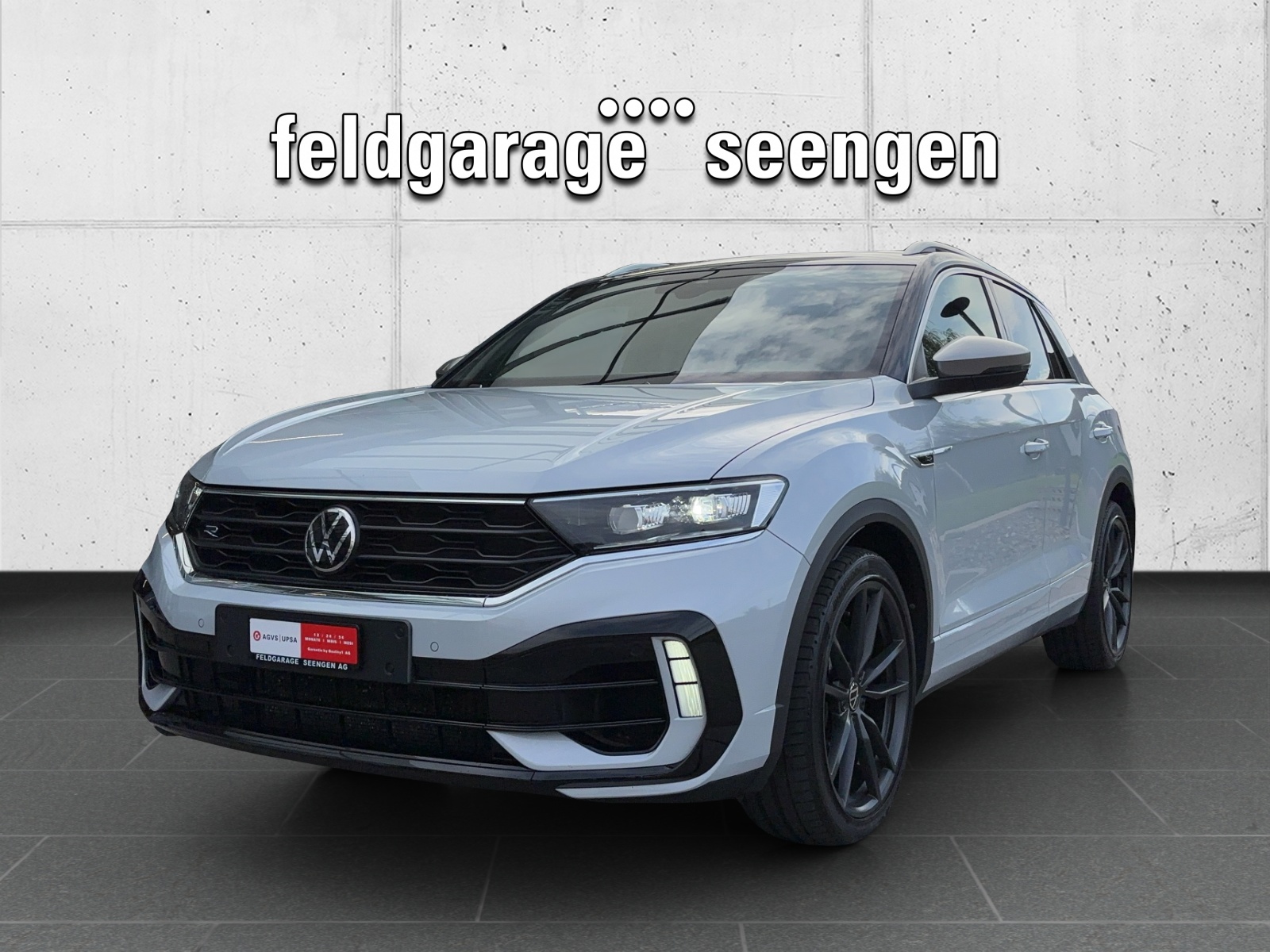 VW T-Roc 2.0 TSI R DSG 4Motion mit Akrapovic & Panorama-Ausstell-/Schiebedach