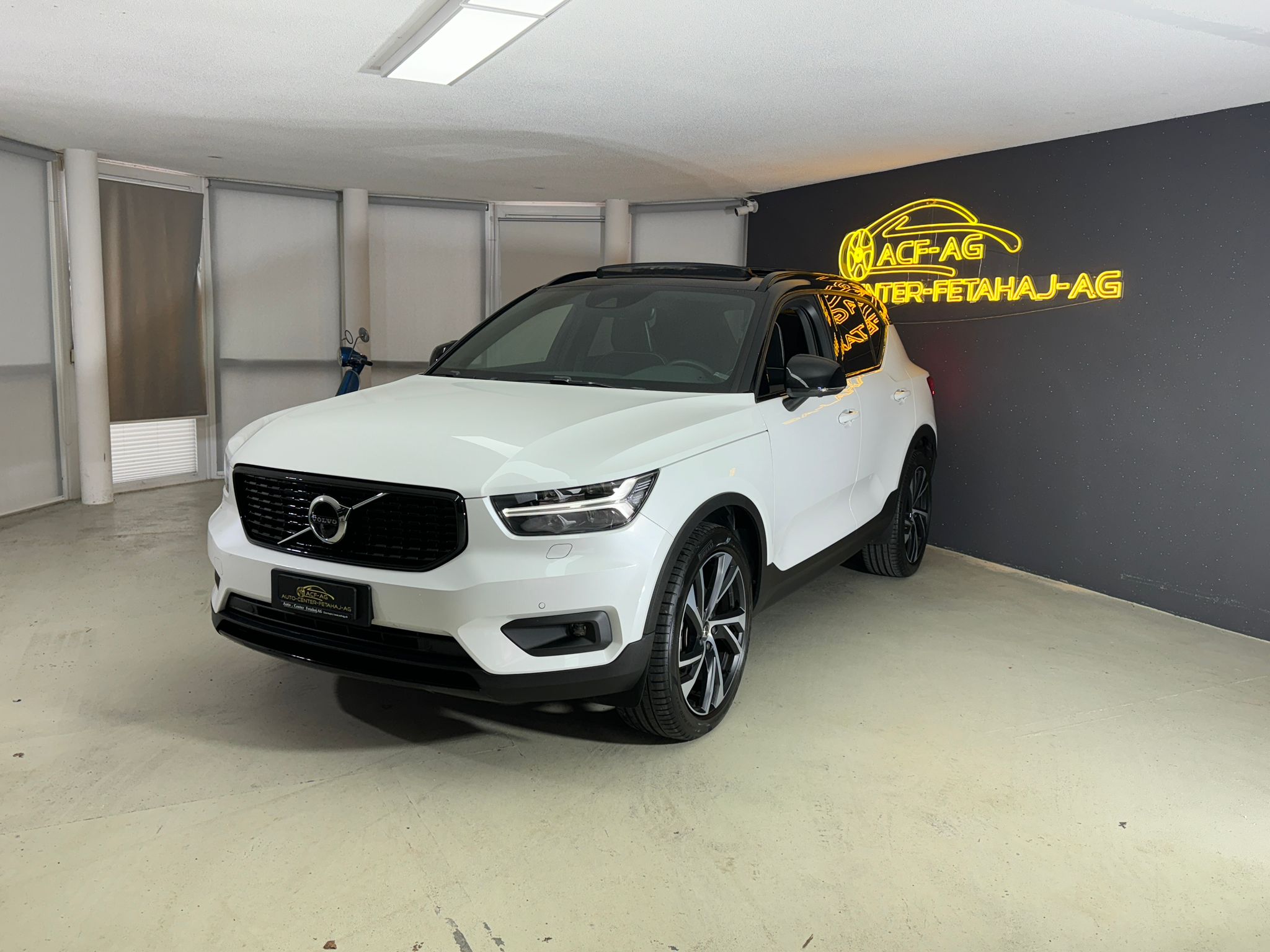 VOLVO XC40 D4 AWD R-Design Geartronic