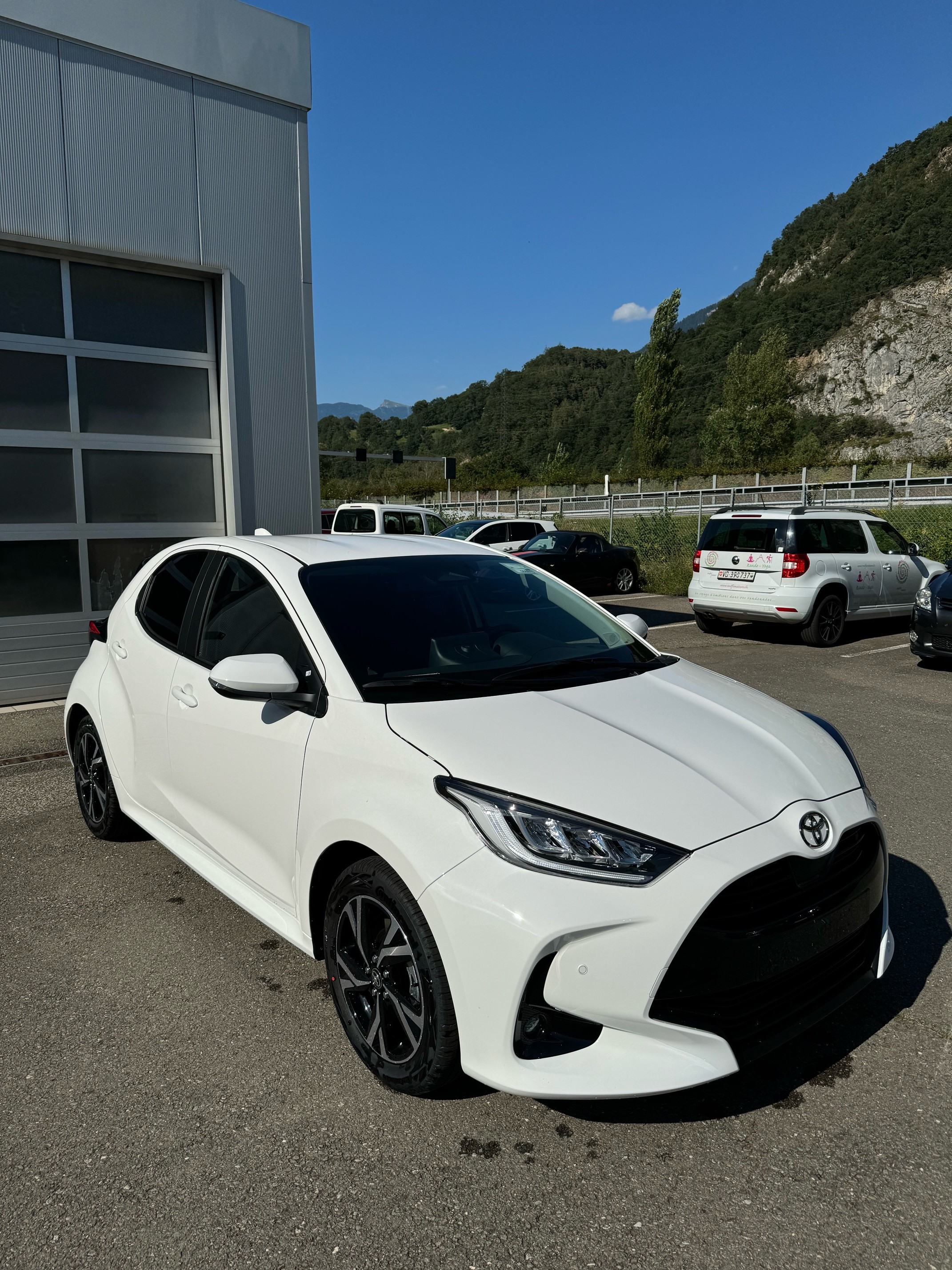 TOYOTA Yaris 1.5 Trend e-CVT