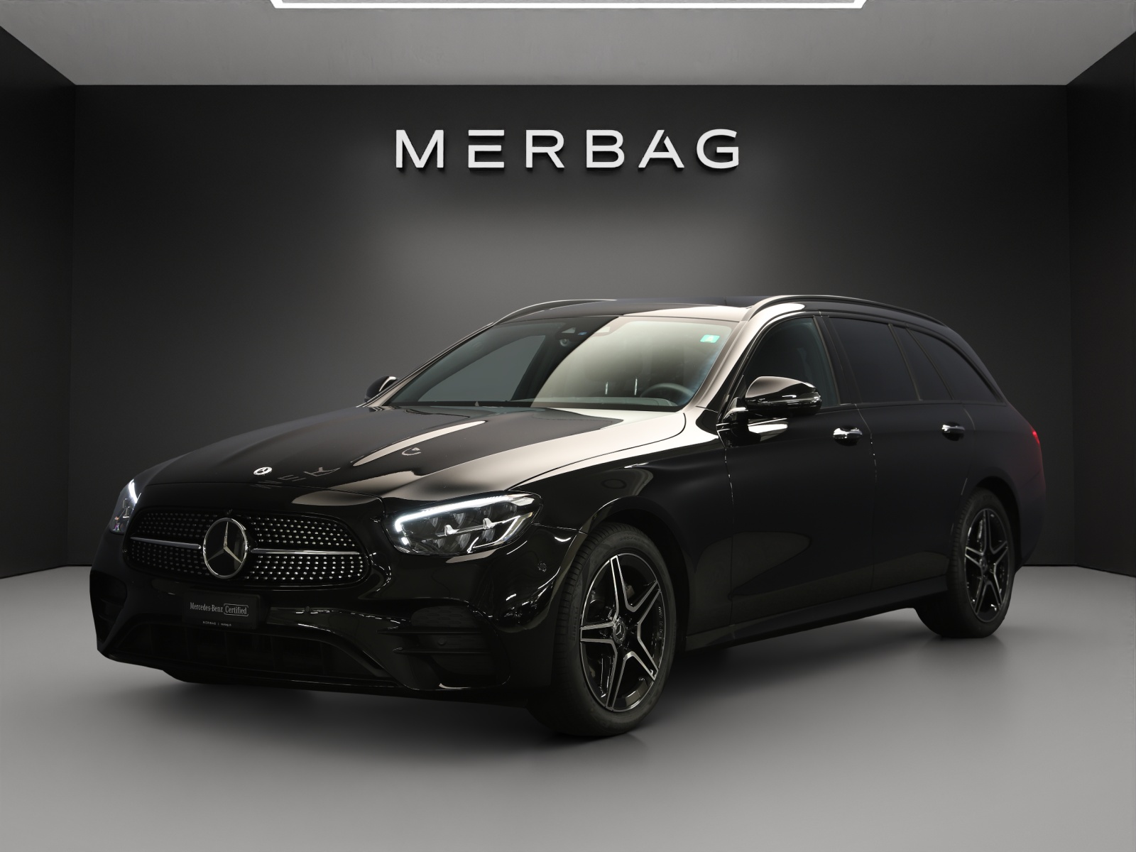 MERCEDES-BENZ E 220 d T 4Matic AMG Line 9G-Tronic