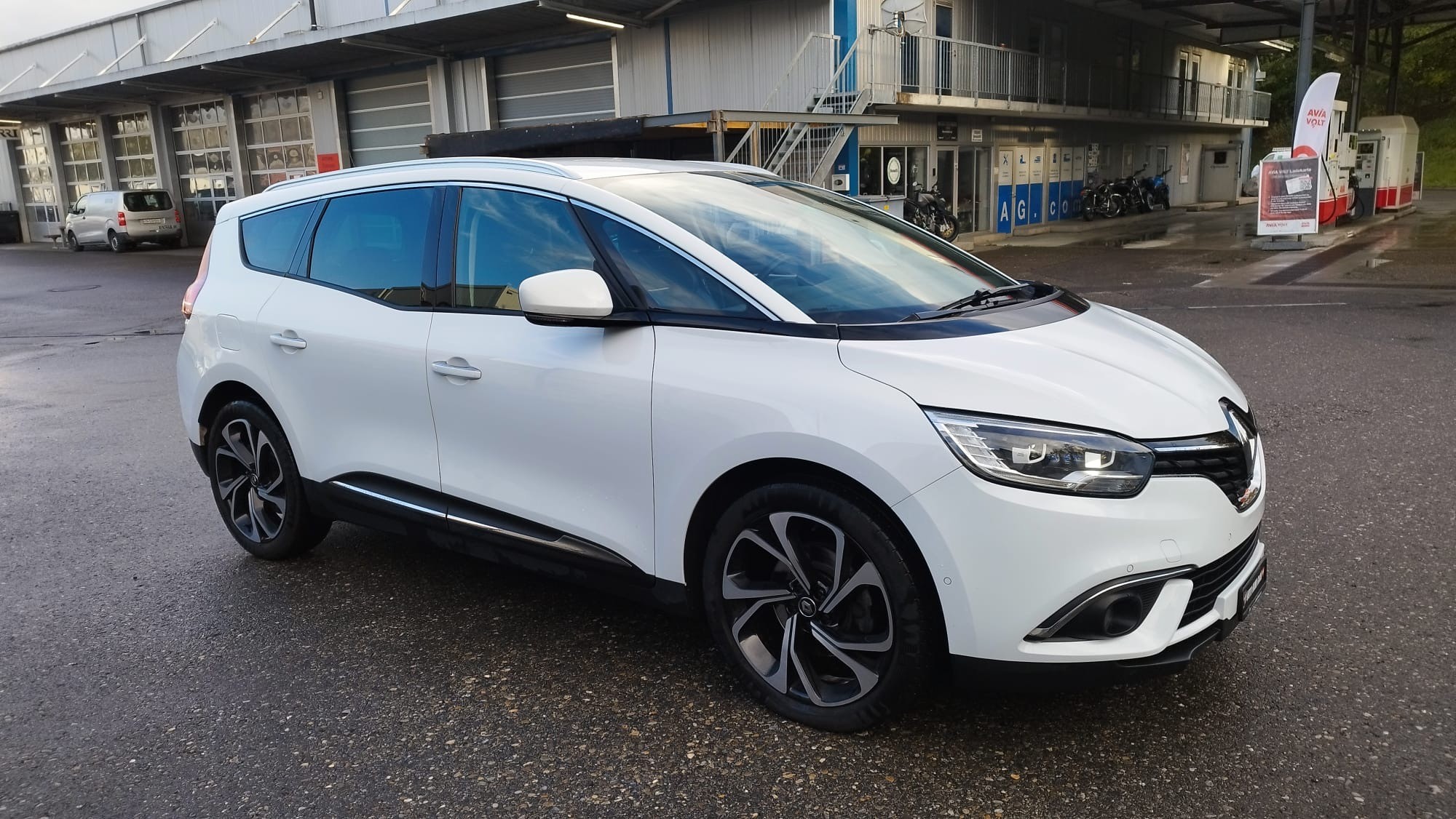 RENAULT Grand Scénic 1.8 dCi Intens Pack Advantage EDC