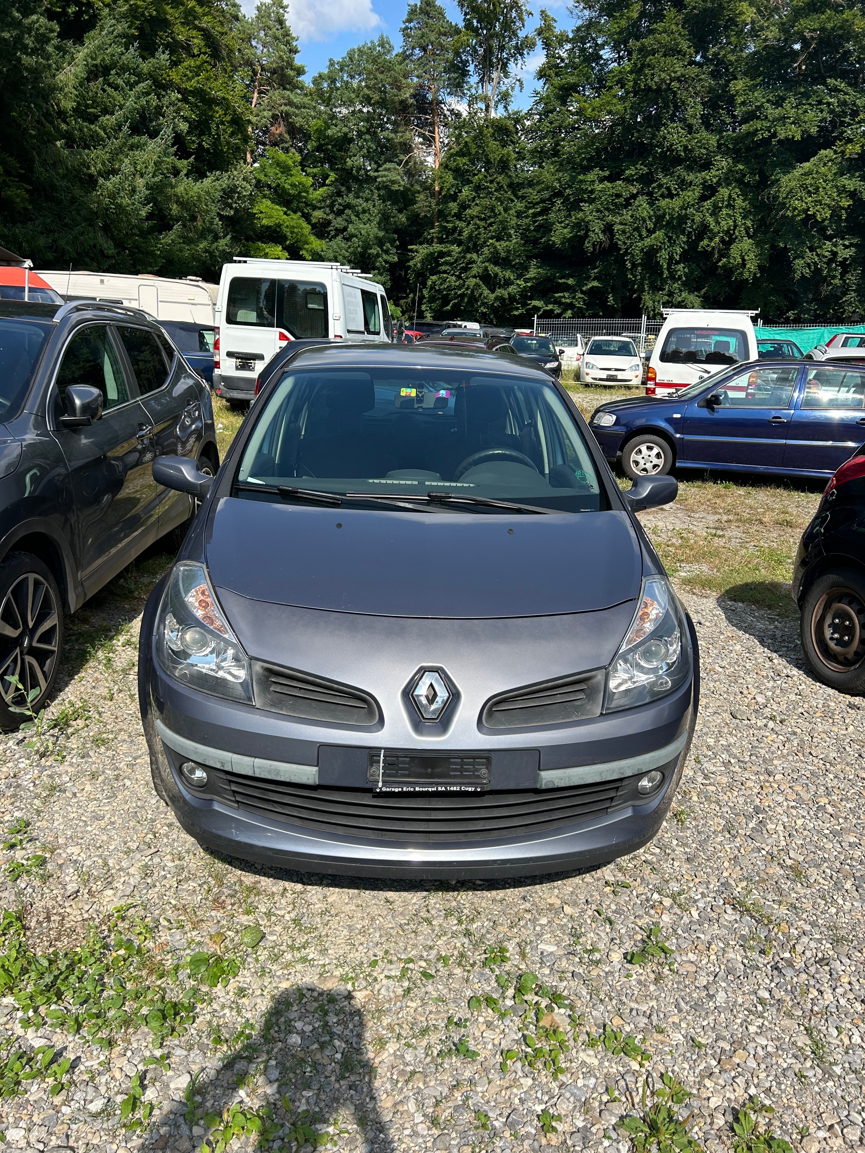 RENAULT Clio 1.4 16V Dynamique