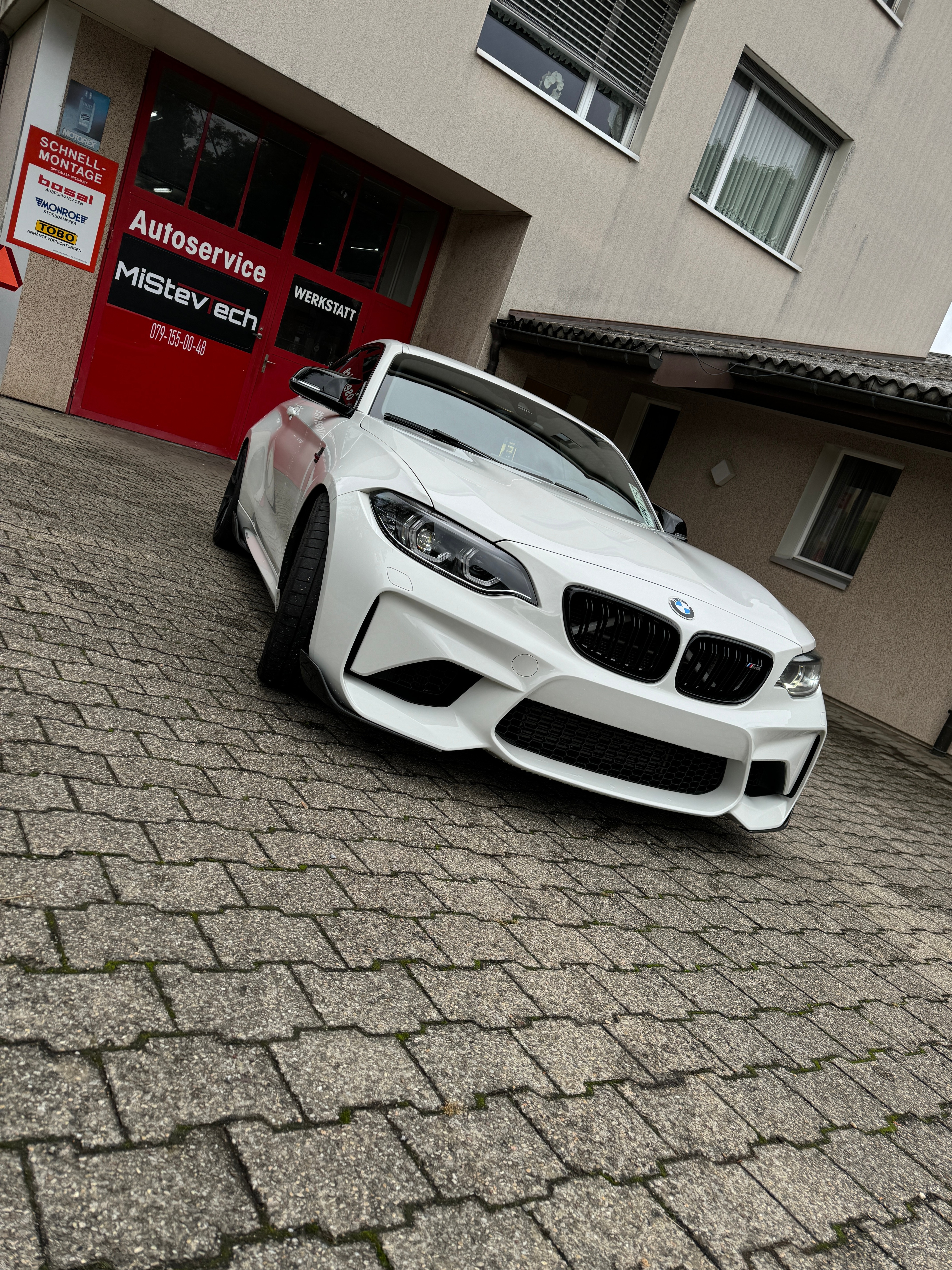 BMW M2 Drivelogic