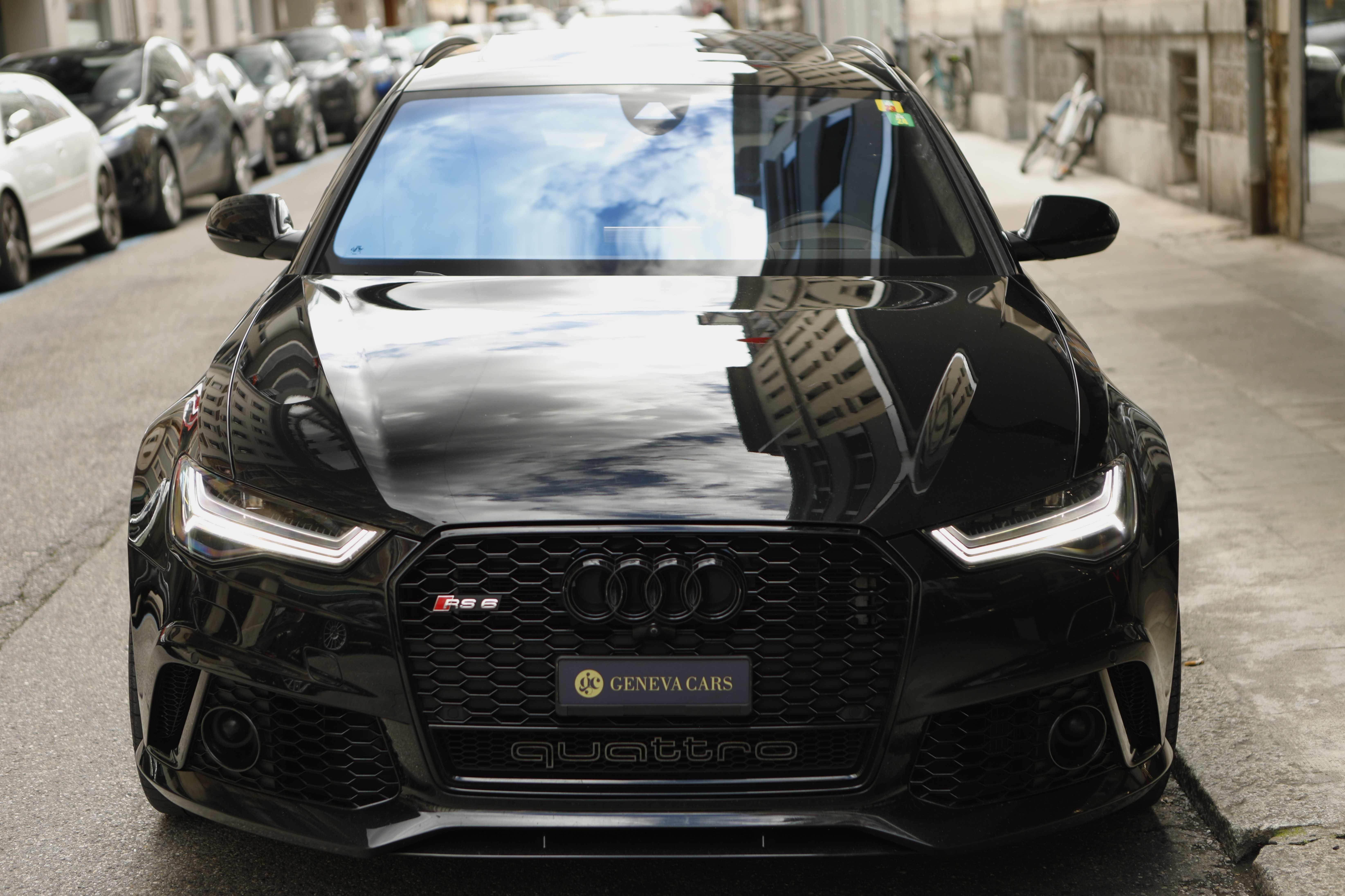 AUDI RS6 Avant 4.0 TFSI V8 performance 700 hp Échappements Akrapovic