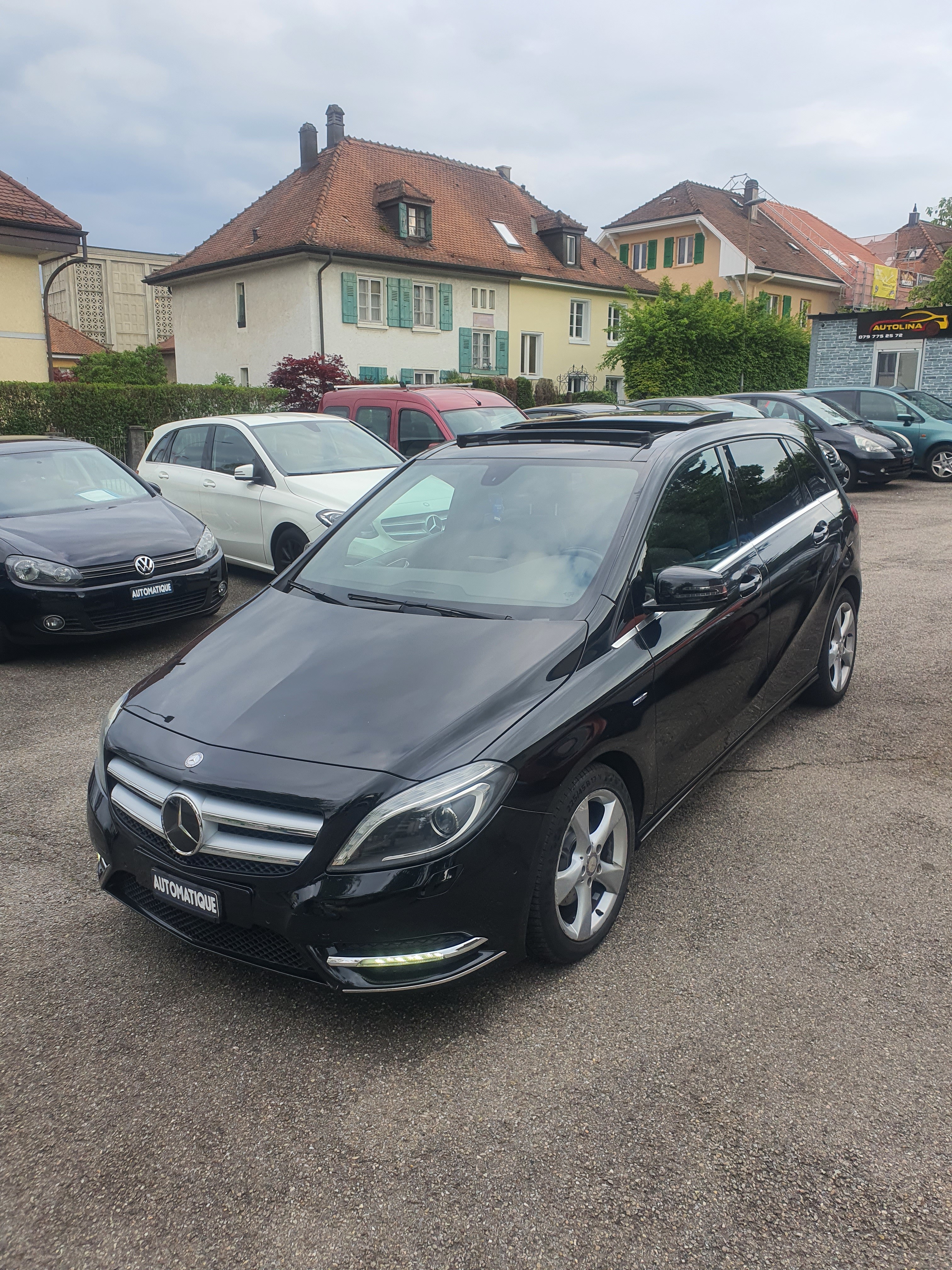 MERCEDES-BENZ B 200